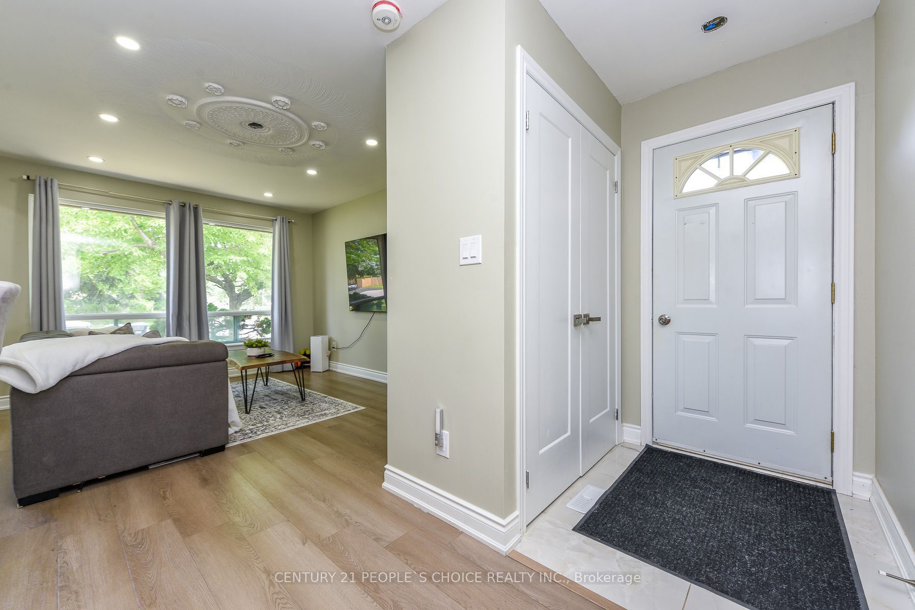 8 Fidelia Crescent, Brampton, ON L6T 3P8 photo 5