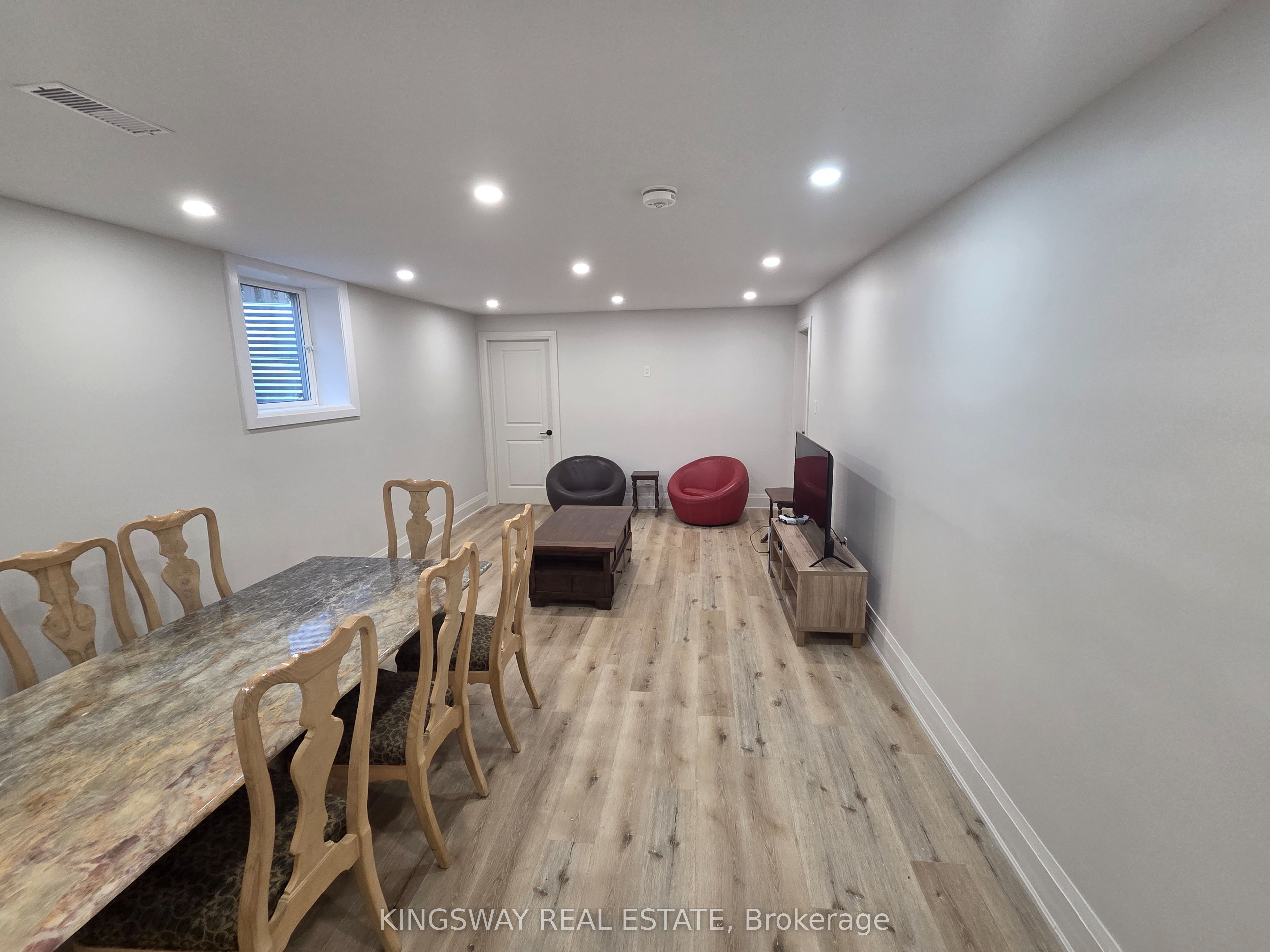1756 Bridewell Court Basement Apt, Mississauga, ON L5L 3R7 photo 3