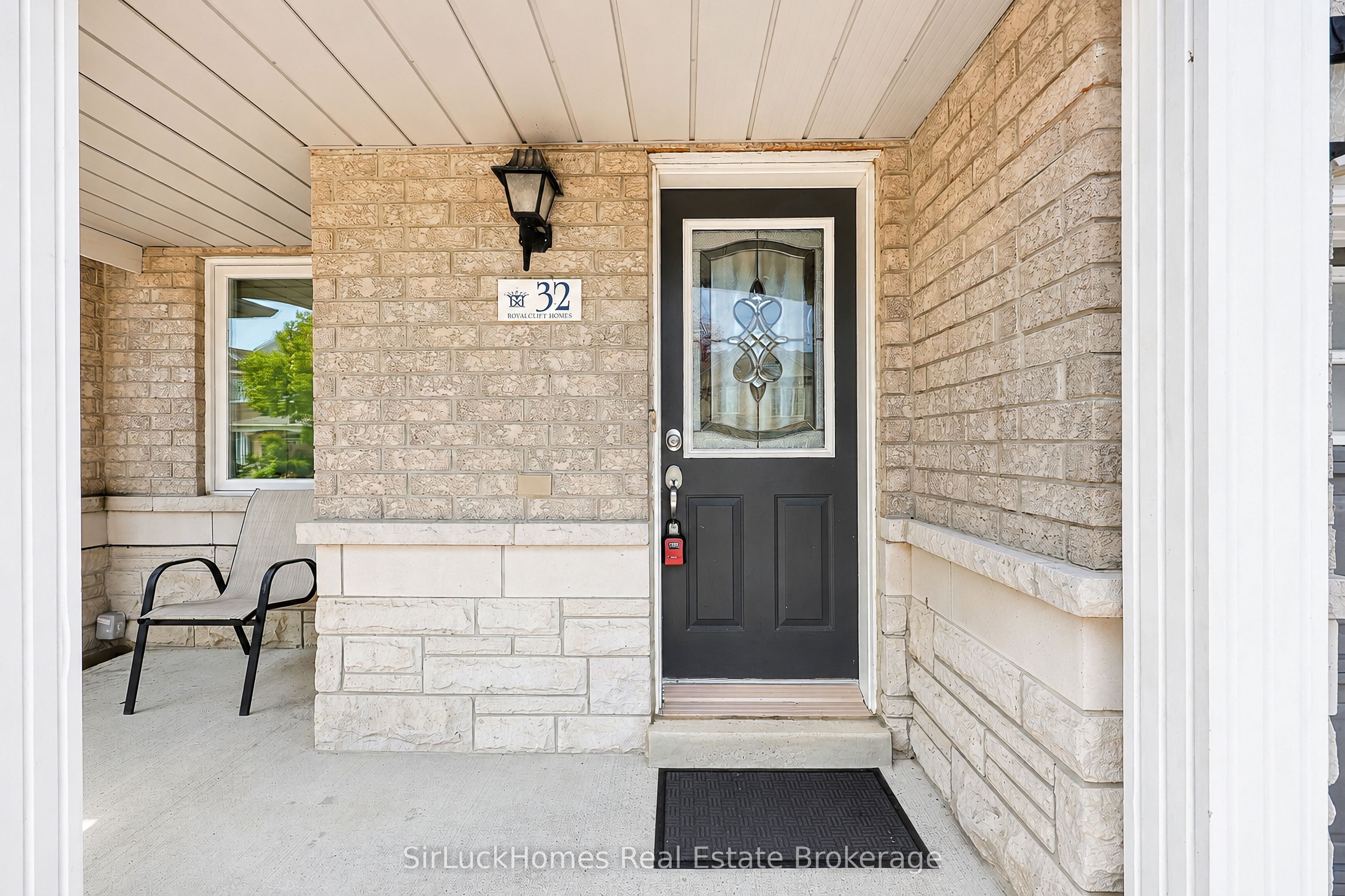 32 Polar Bear Place, Brampton, ON L6R 3L8