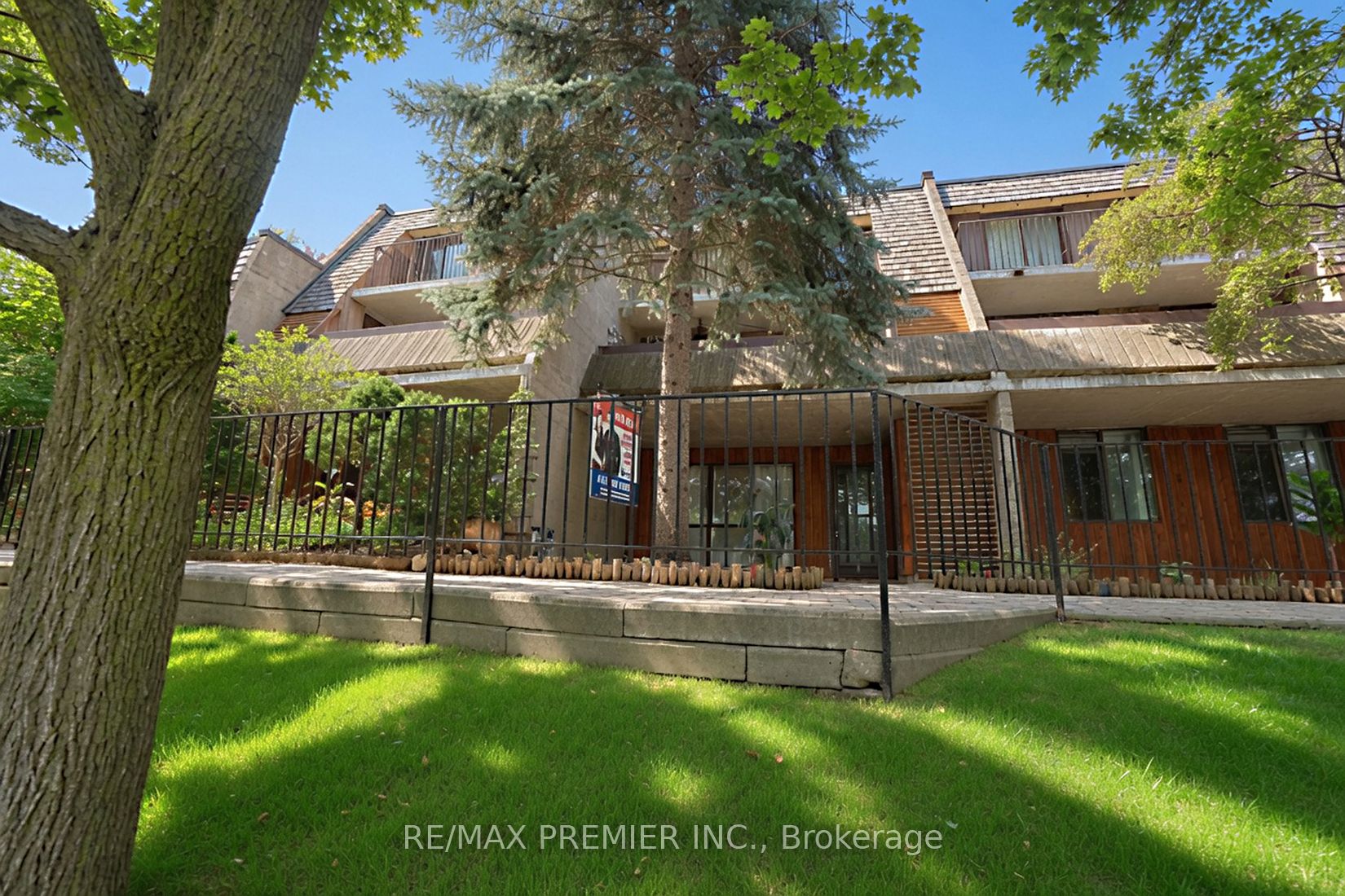 1250 Mississauga Valley Boulevard 51, Mississauga, ON L5A 3R6