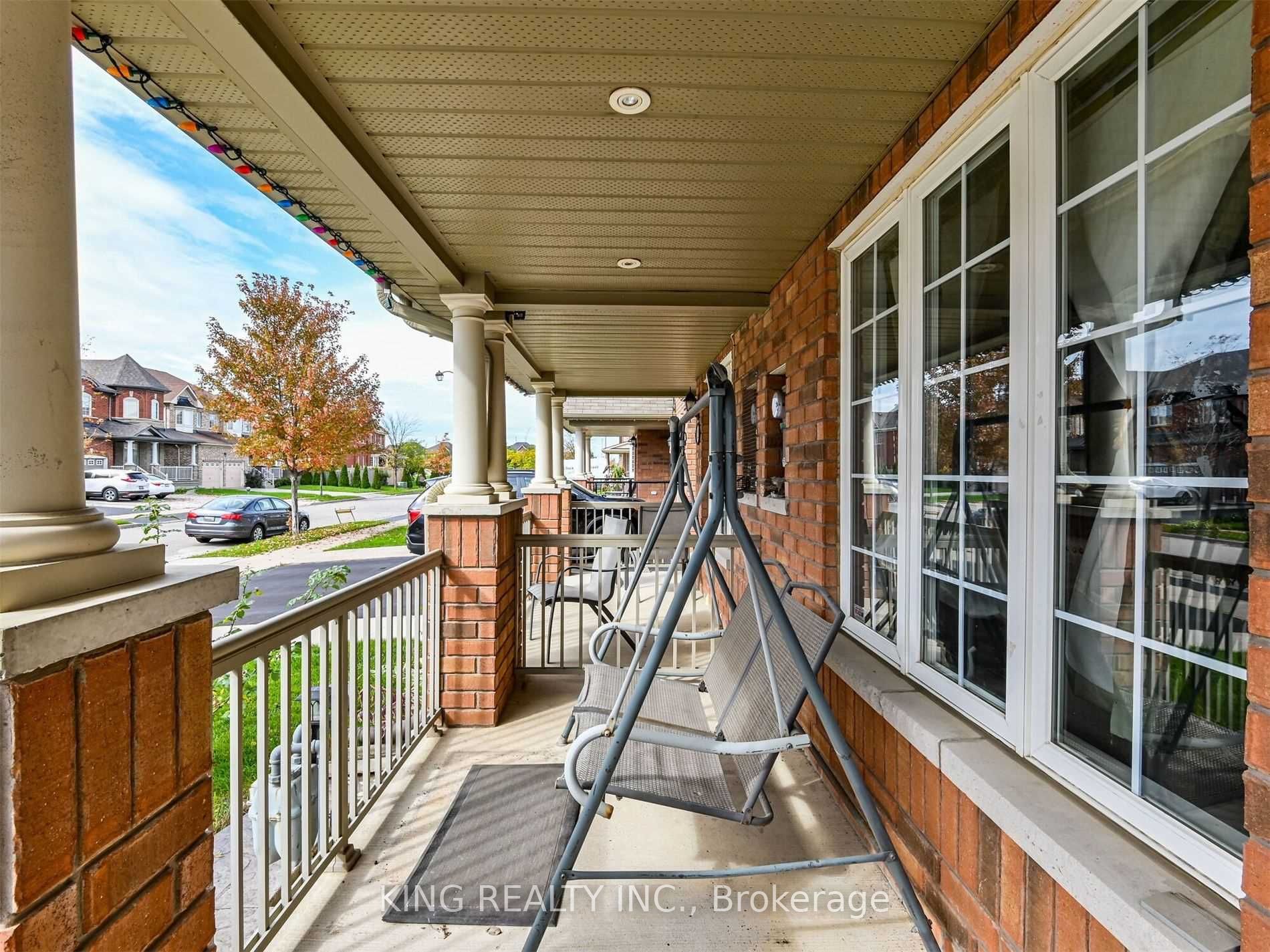 23 Wall Street, Brampton, ON L6R 0N2 photo 3