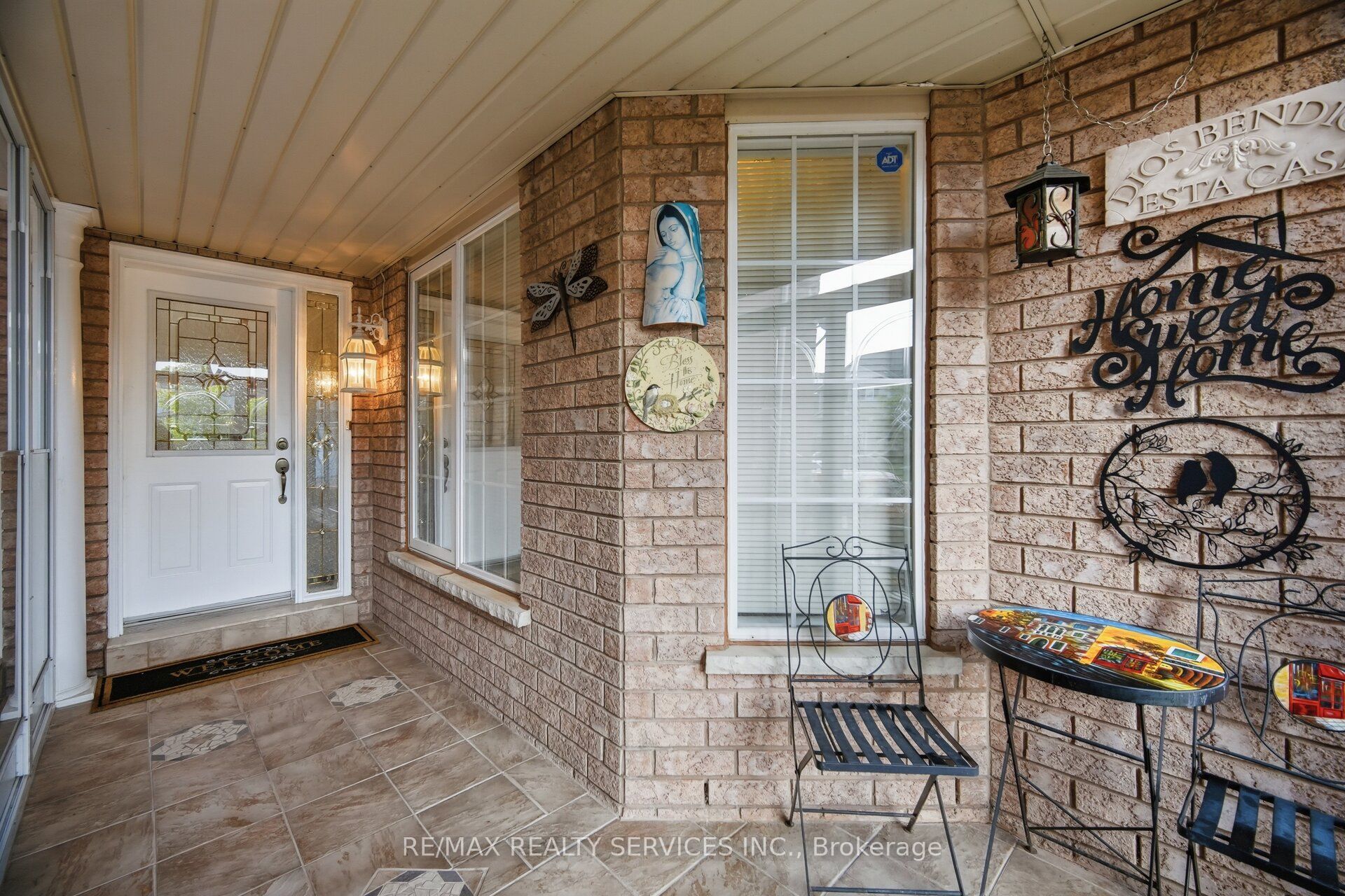 39 LEGEND Lane, Brampton, ON L6X 5B6 photo 4