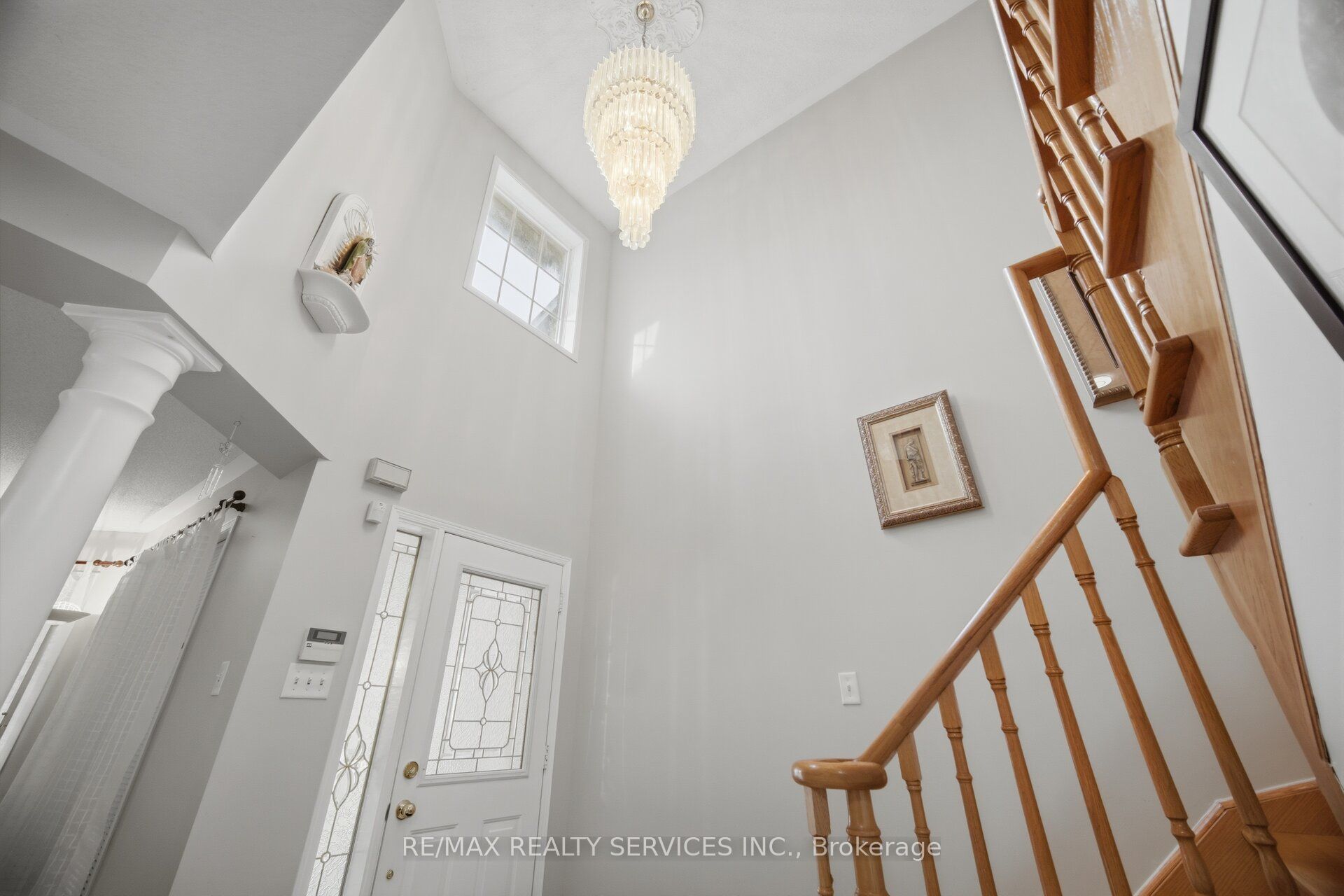 39 LEGEND Lane, Brampton, ON L6X 5B6 photo 5