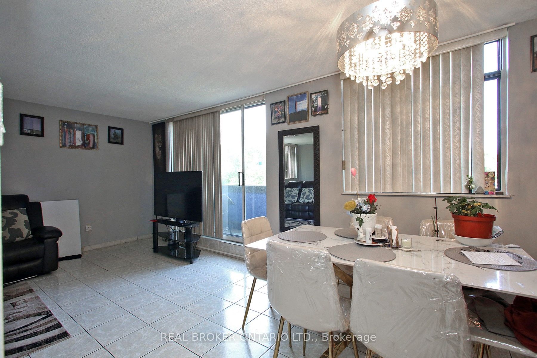 2645 Jane Street 312, Toronto, ON M3L 2J3 photo 5