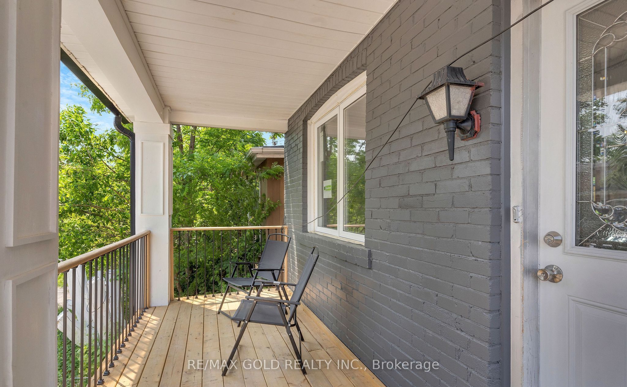 8 Fairglen Crescent, Toronto, ON M9N 1S2 photo 3