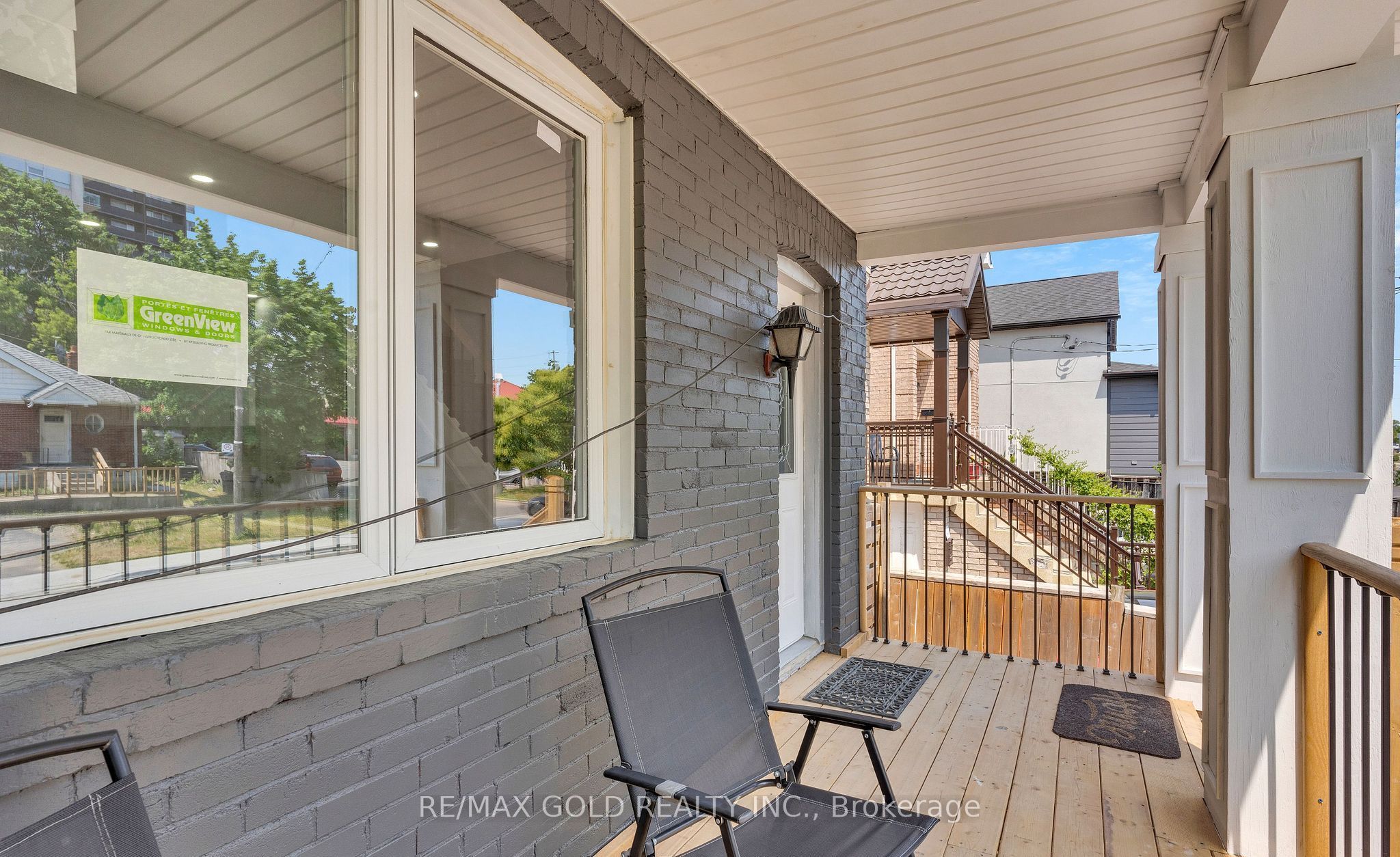 8 Fairglen Crescent, Toronto, ON M9N 1S2 photo 4