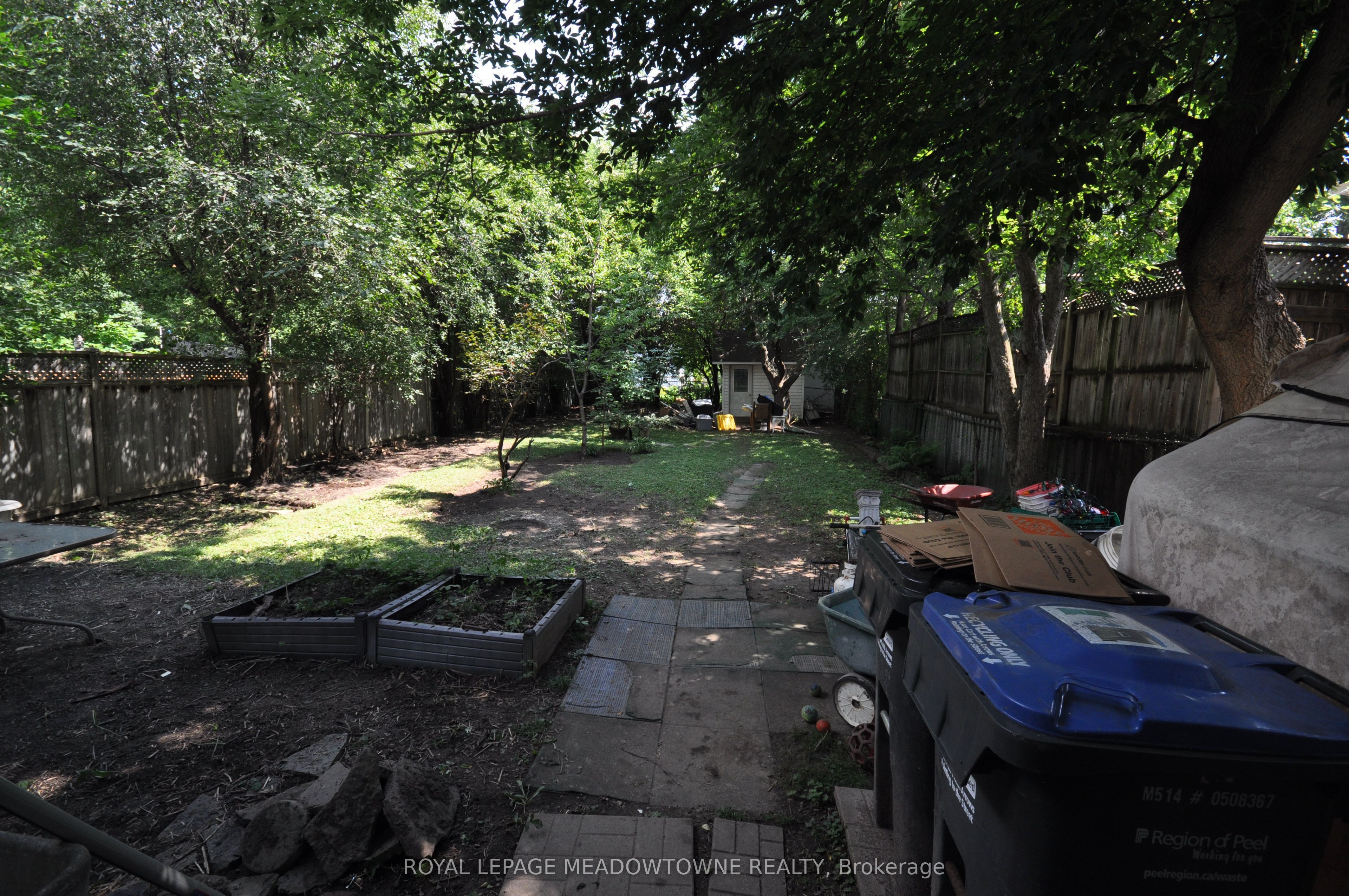 27 Royce Avenue, Brampton, ON L6Y 1J6 photo 3