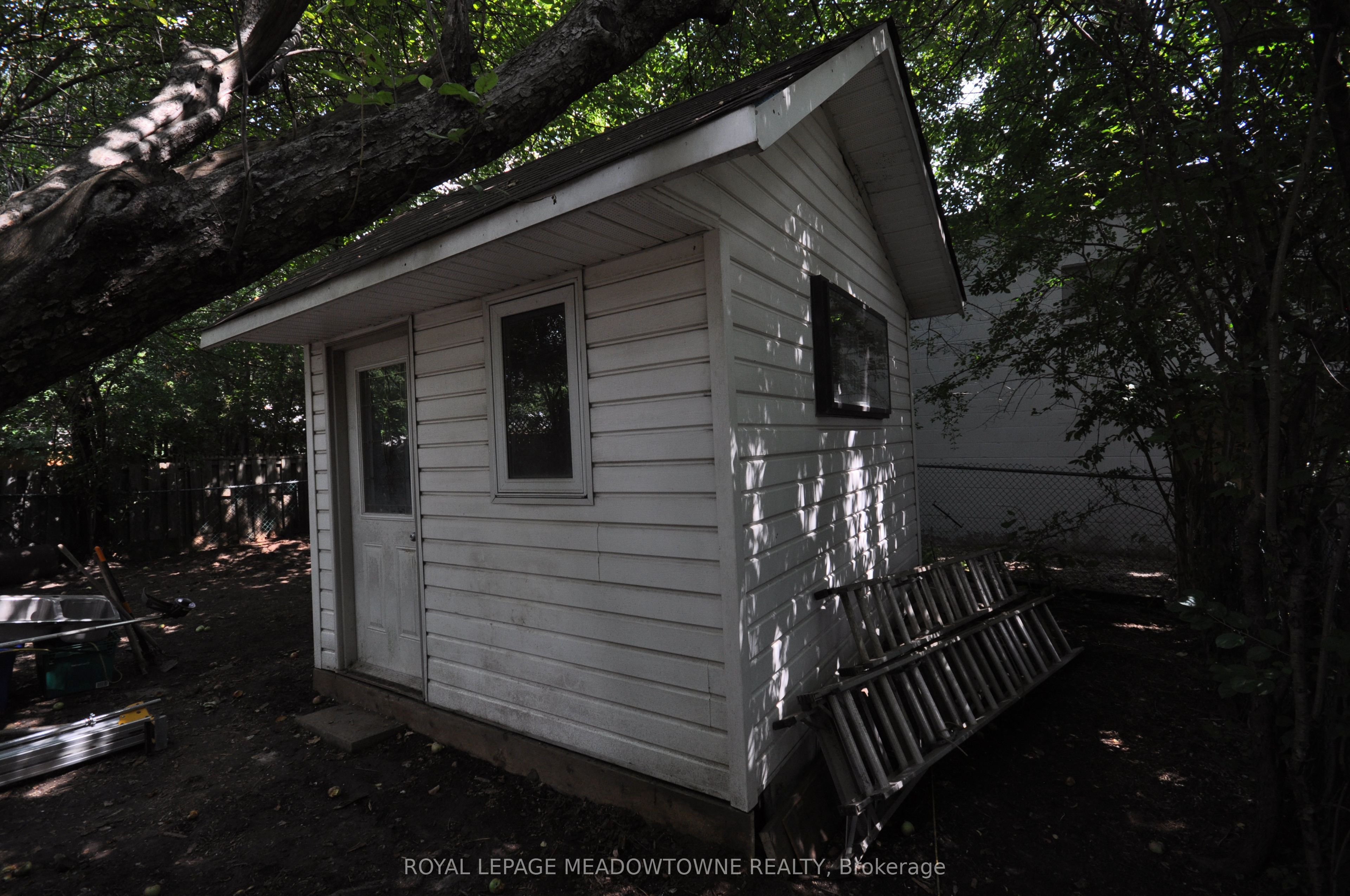27 Royce Avenue, Brampton, ON L6Y 1J6 photo 4