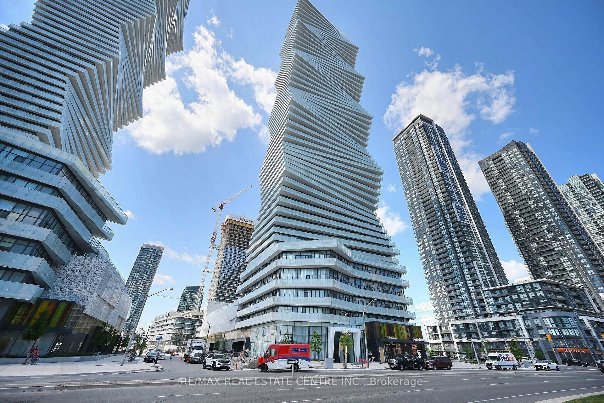 3900 Confederation Pkwy Parkway 5707, Mississauga, ON L5B 0M3