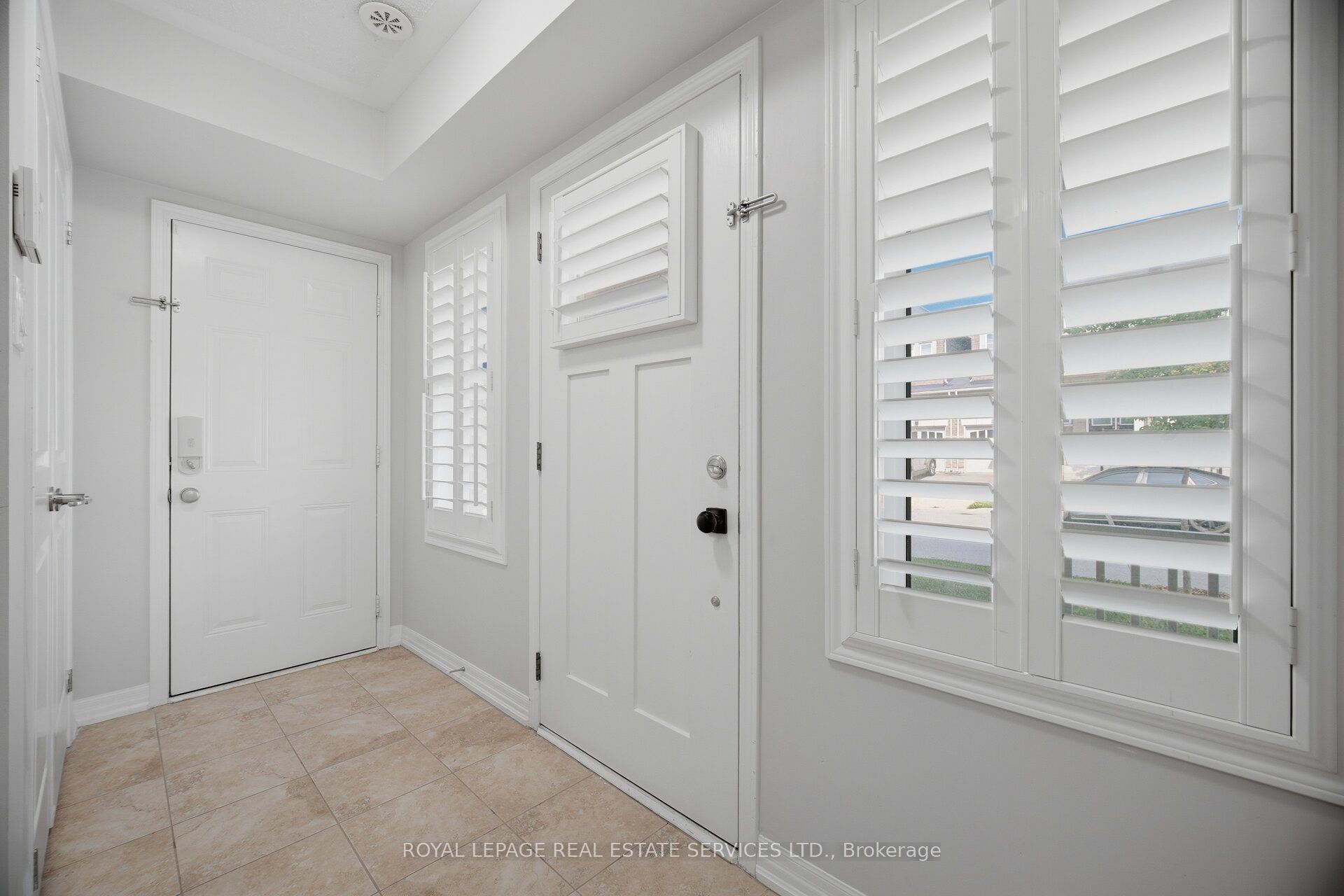 264 Sarah Cline Drive 1, Oakville, ON L6M 0V4 photo 5