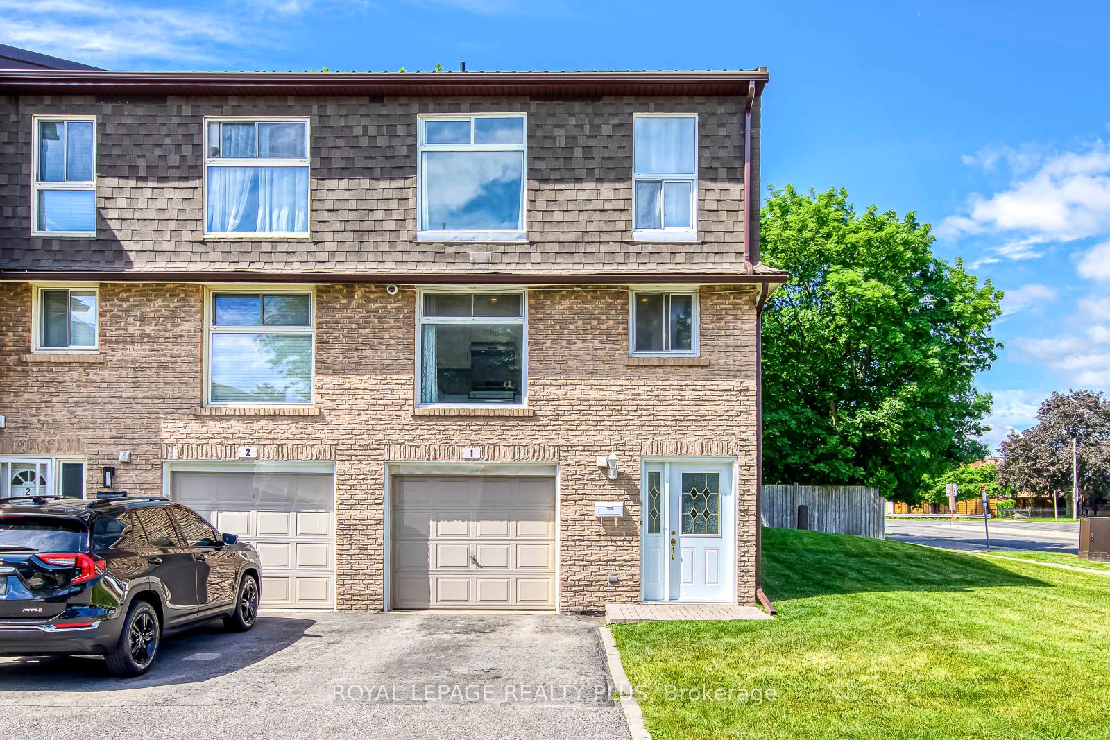 640 RATHBURN Road E 1, Mississauga, ON L4Z 1C6 photo 2