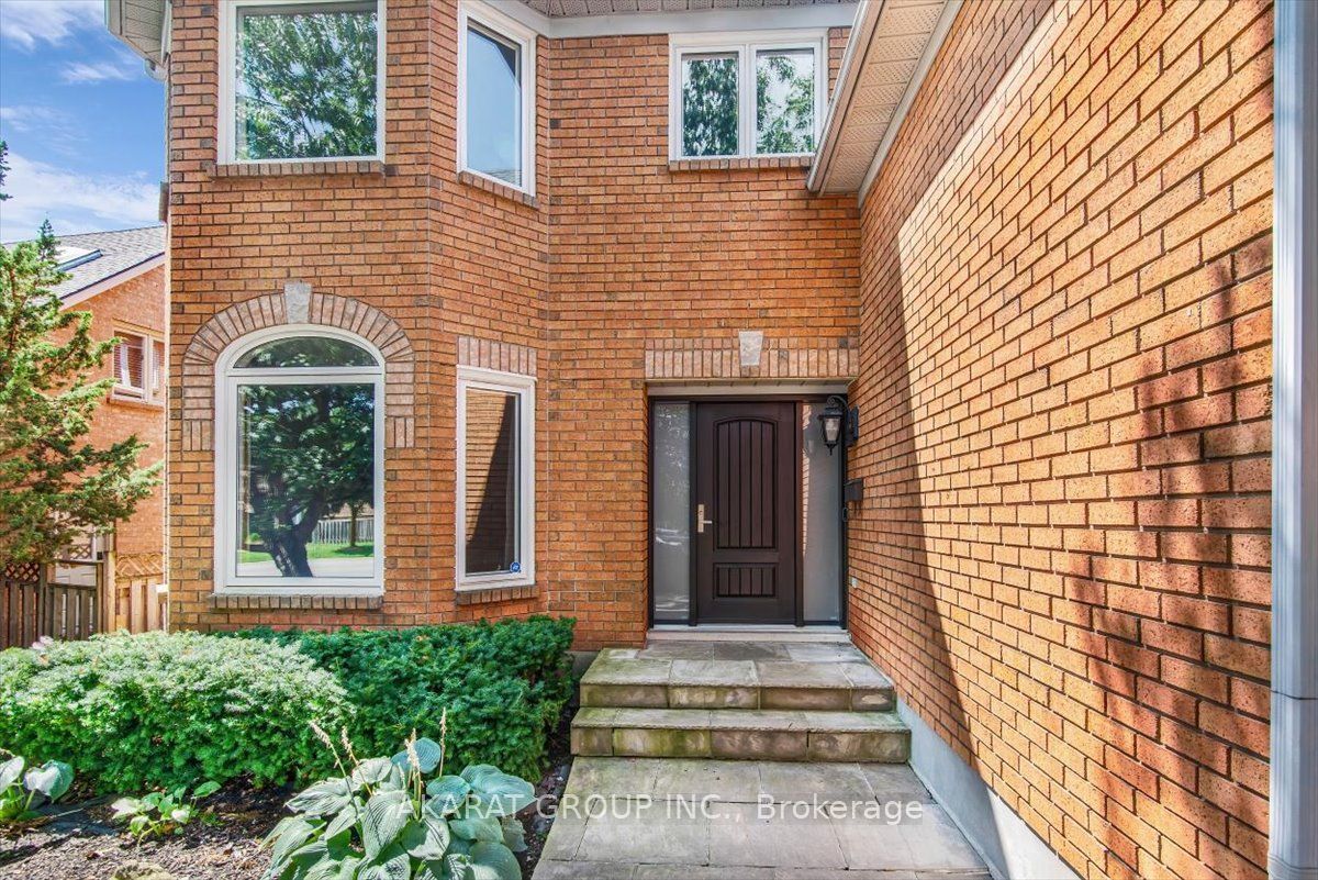 1274 King's College Drive, Oakville, ON L6M 2T8 photo 2