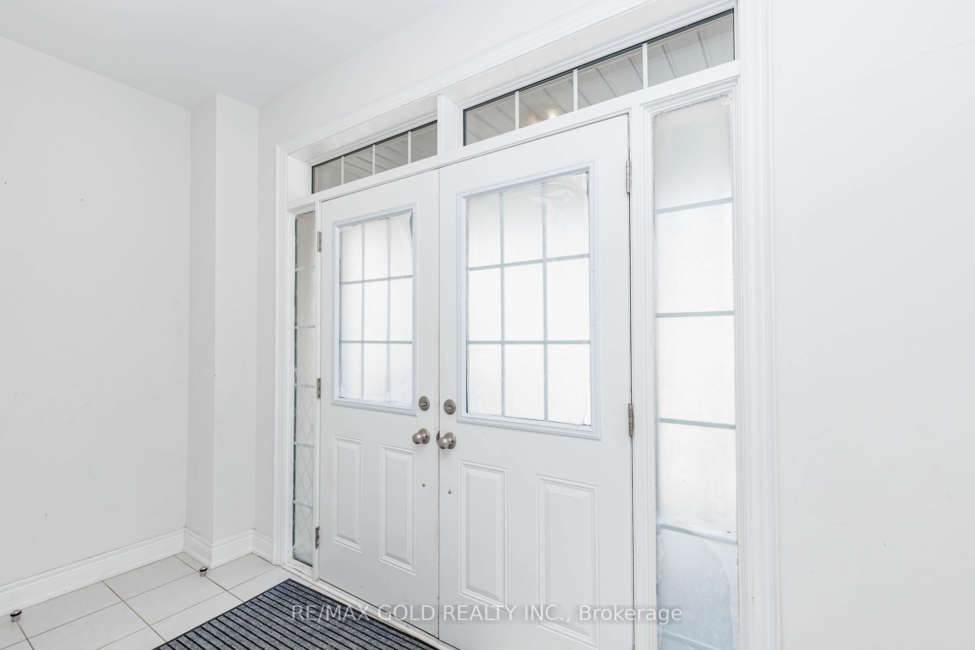 33 Tiger Crescent, Brampton, ON L6R 0C8 photo 4