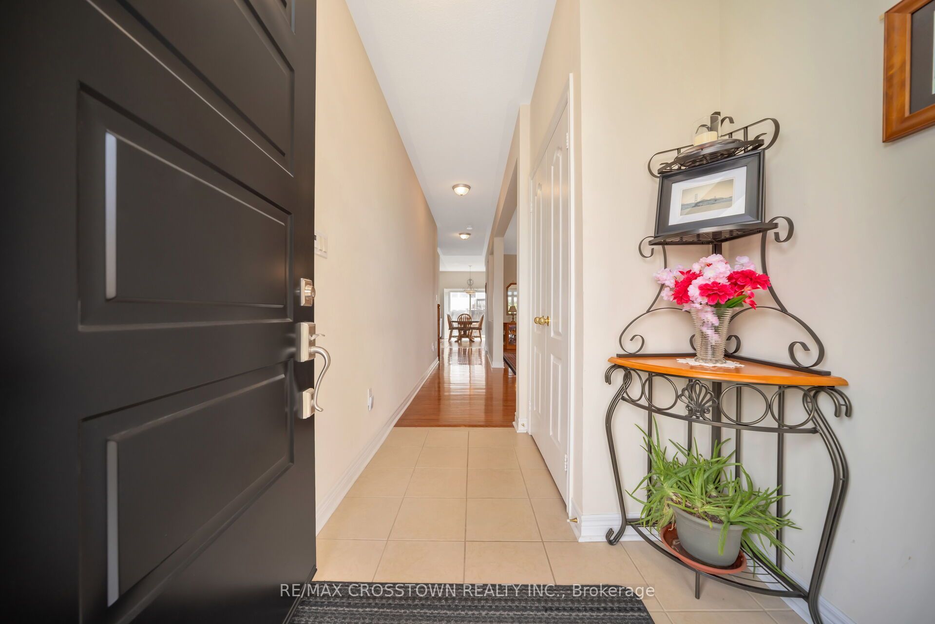 67 Sorbonne Drive, Brampton, ON L6P 1Y6 photo 2