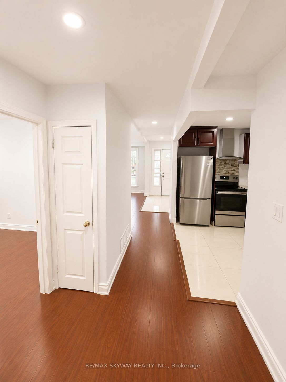 40 Dorward Drive, Toronto, ON M9V 2J7 photo 3