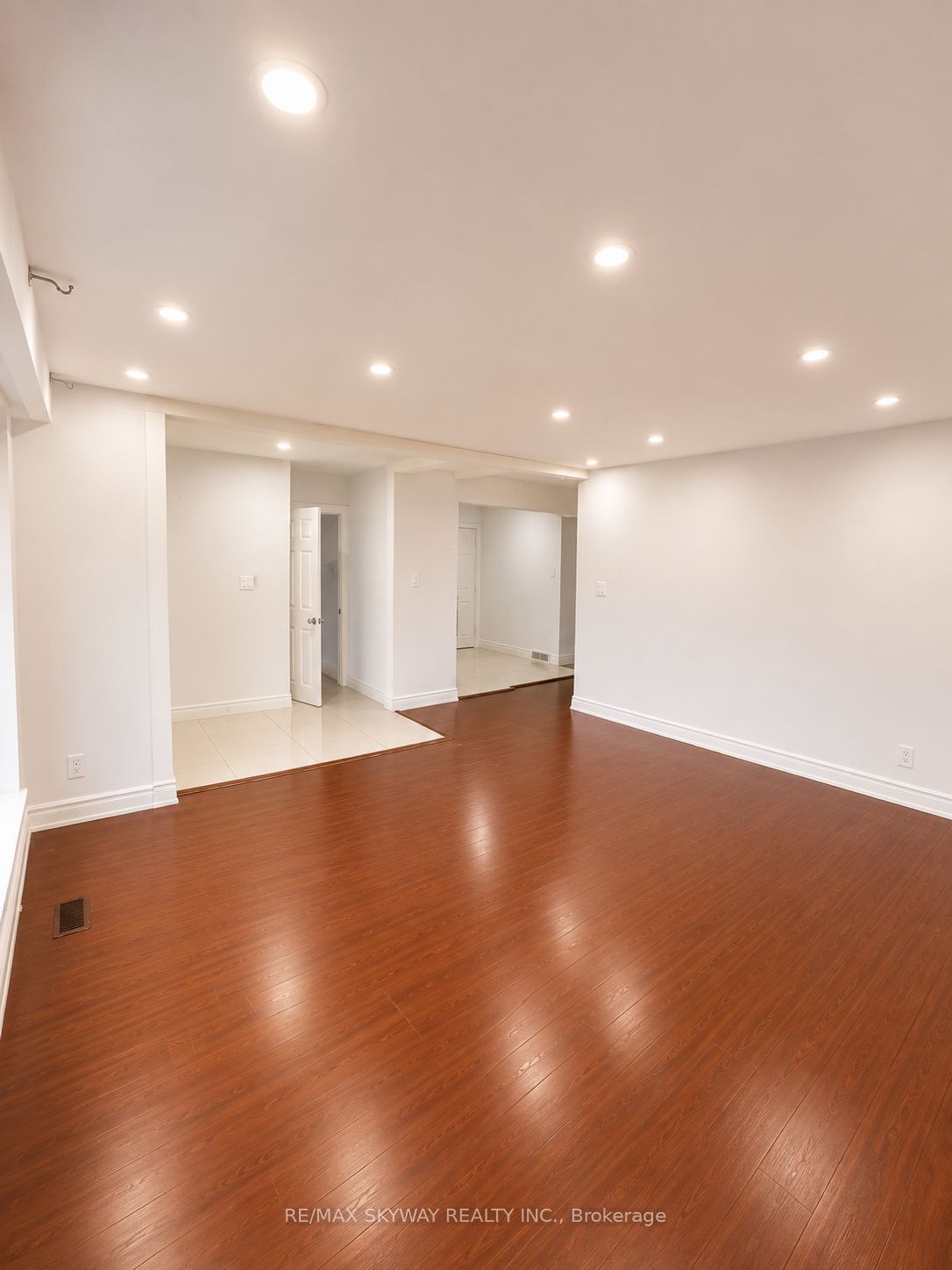 40 Dorward Drive, Toronto, ON M9V 2J7 photo 5