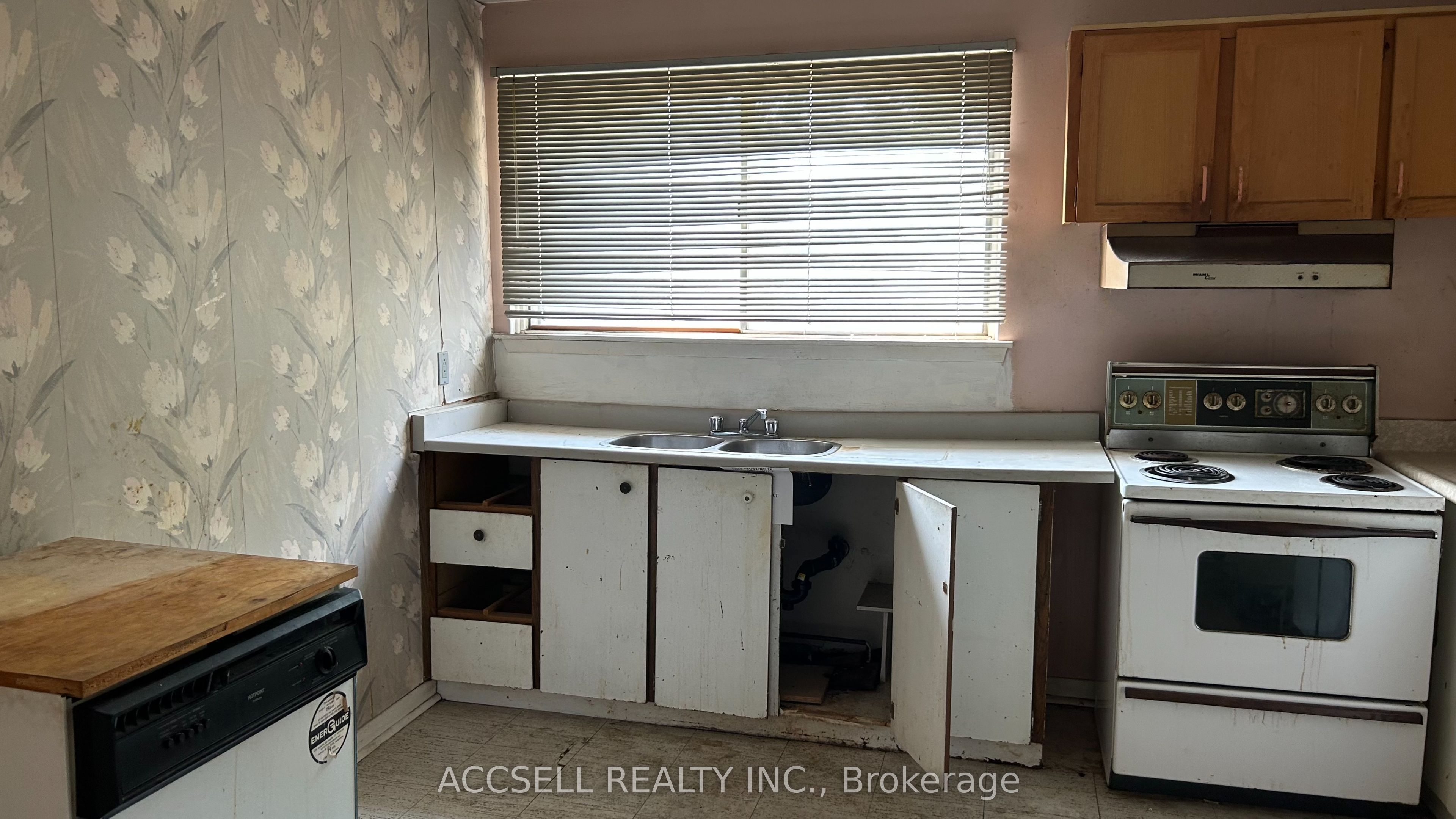5501 Schueller Crescent, Burlington, ON L7L 3T1 photo 3