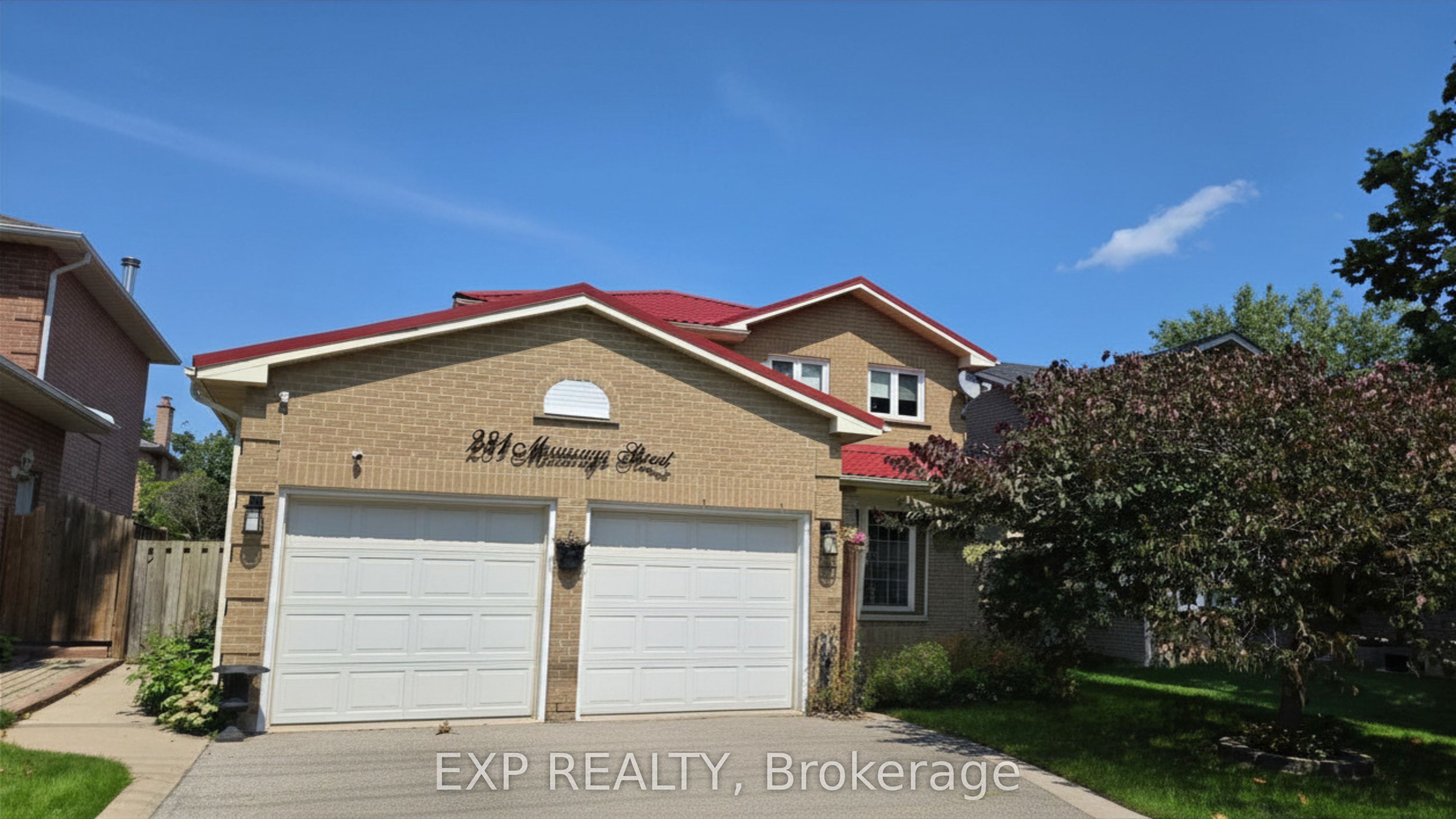 281 Mississaga Street, Oakville, ON L6L 6J8