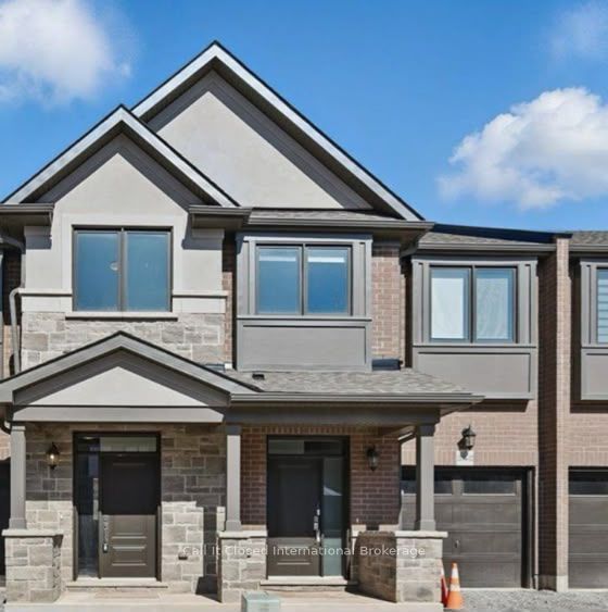 2745 Westoak Trails Boulevard 1, Oakville, ON L6M 5T1