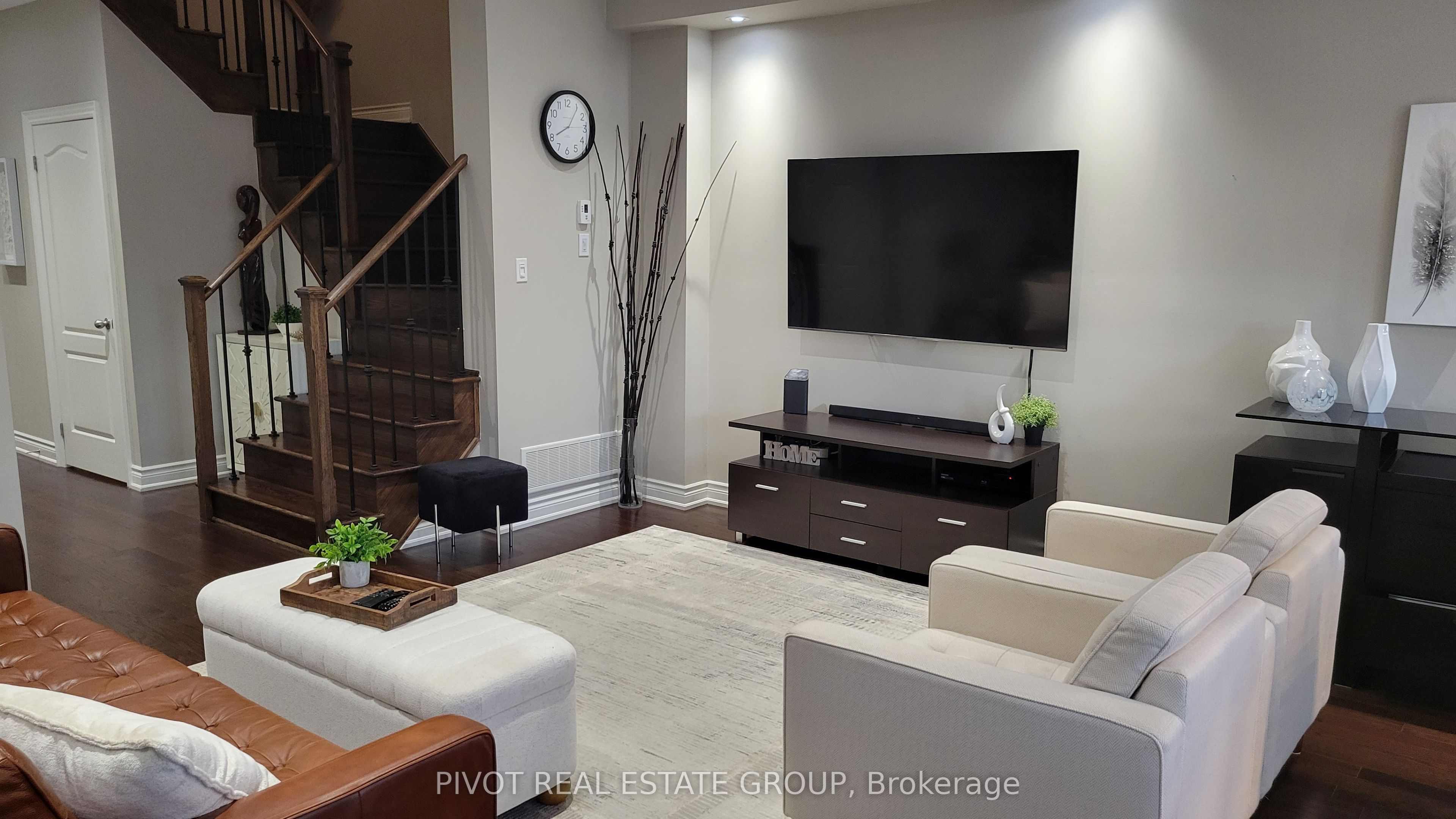 1292 Clarriage Court, Milton, ON L9E 1J4 photo 5