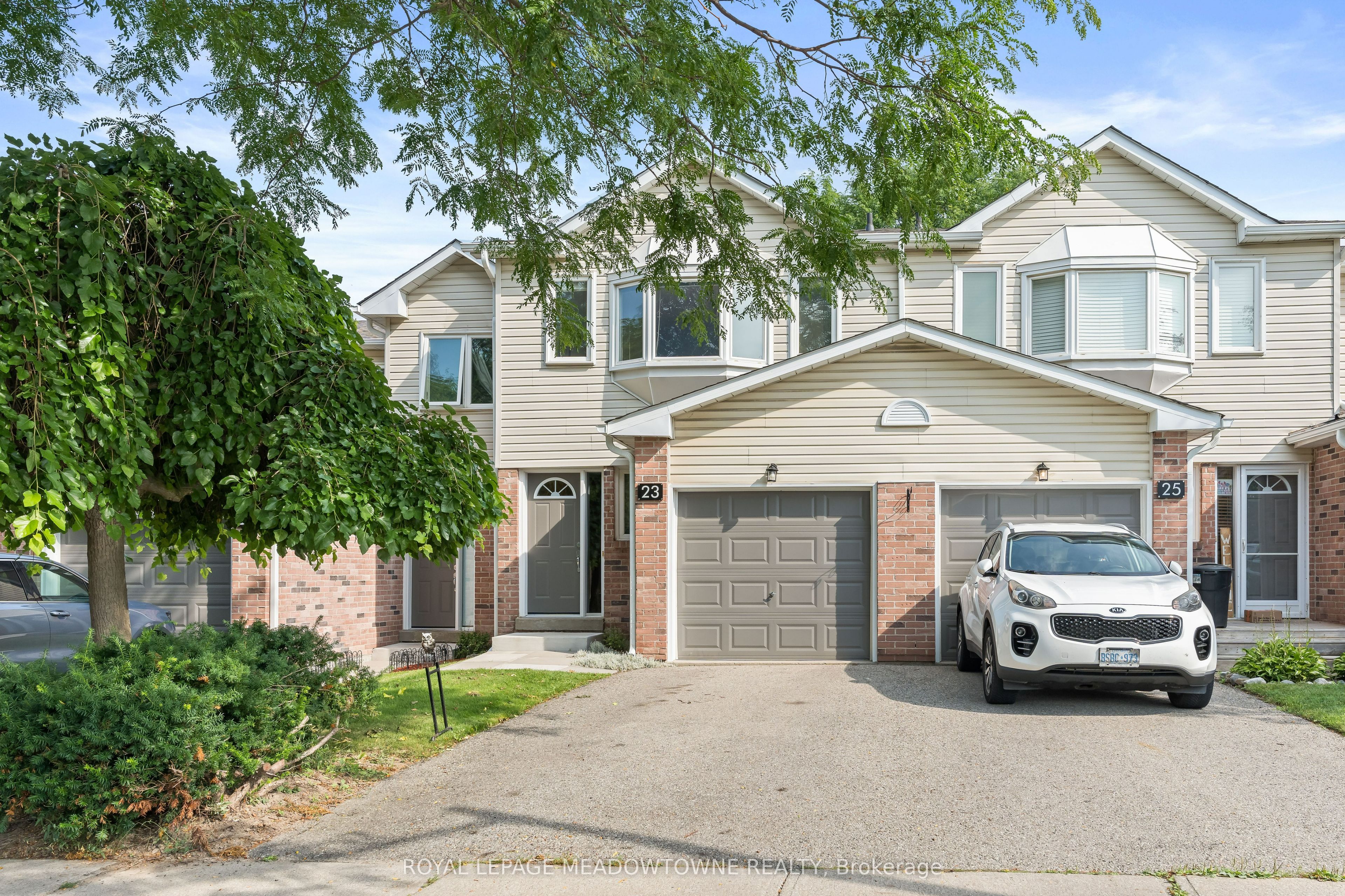 23 Stewart Maclaren Road, Halton Hills, ON L7G 5L8 photo 2