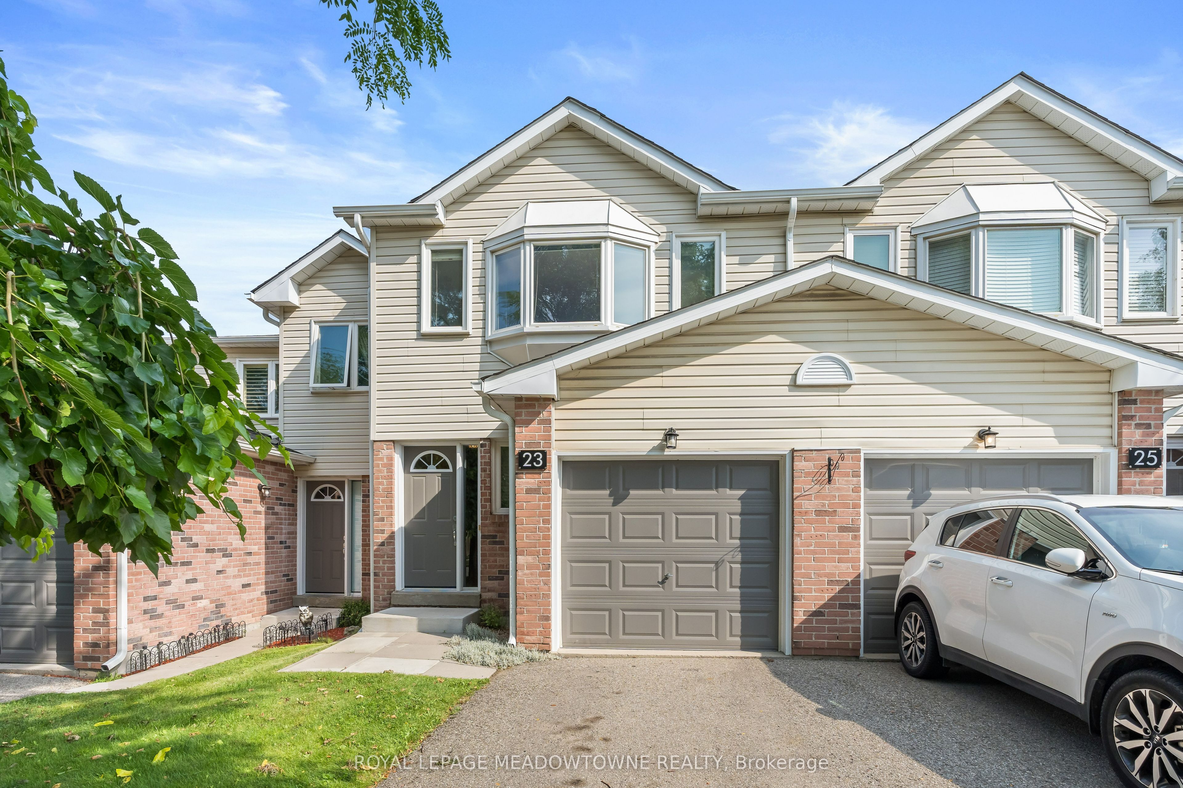 23 Stewart Maclaren Road, Halton Hills, ON L7G 5L8 photo 3