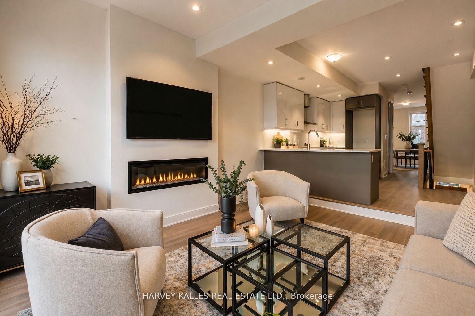 9 Innes Avenue, Toronto, ON M6E 0B2 photo 2