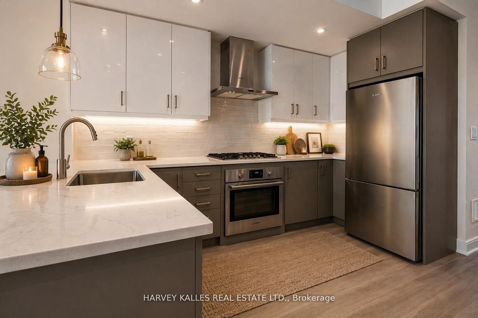 9 Innes Avenue, Toronto, ON M6E 0B2 photo 3