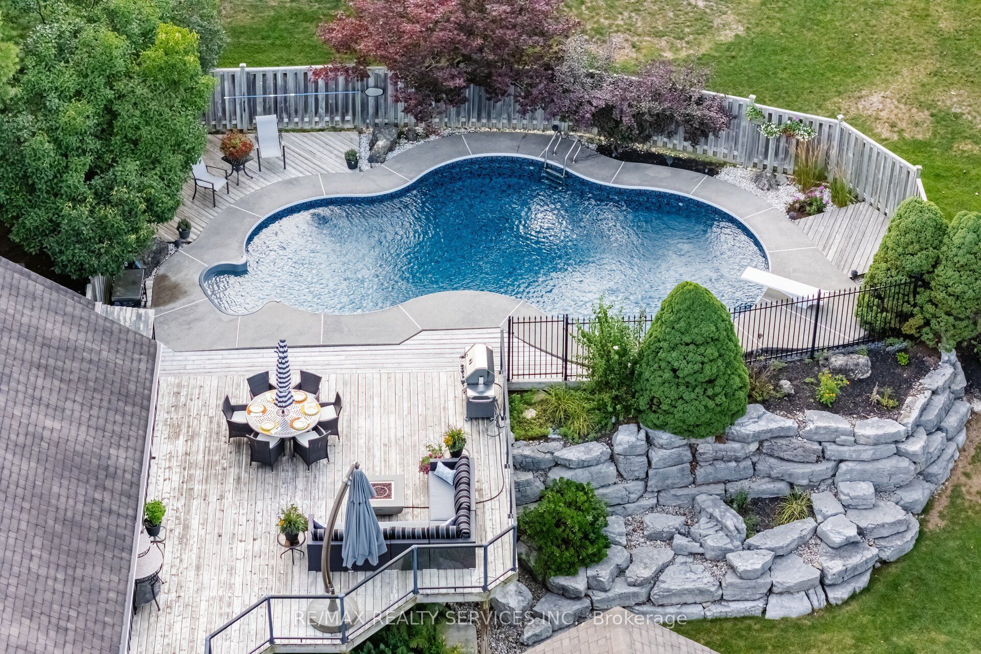 38 West Village Drive, Caledon, ON L7C 1H3 photo 3