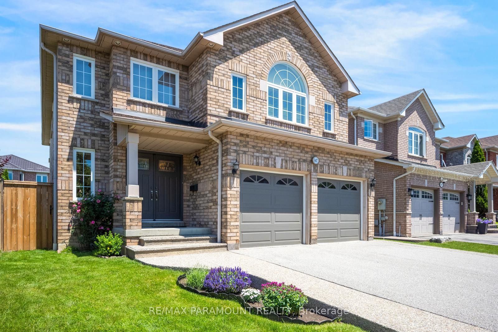 6407 Ormindale Way, Mississauga, ON L5V 1J3 photo 3
