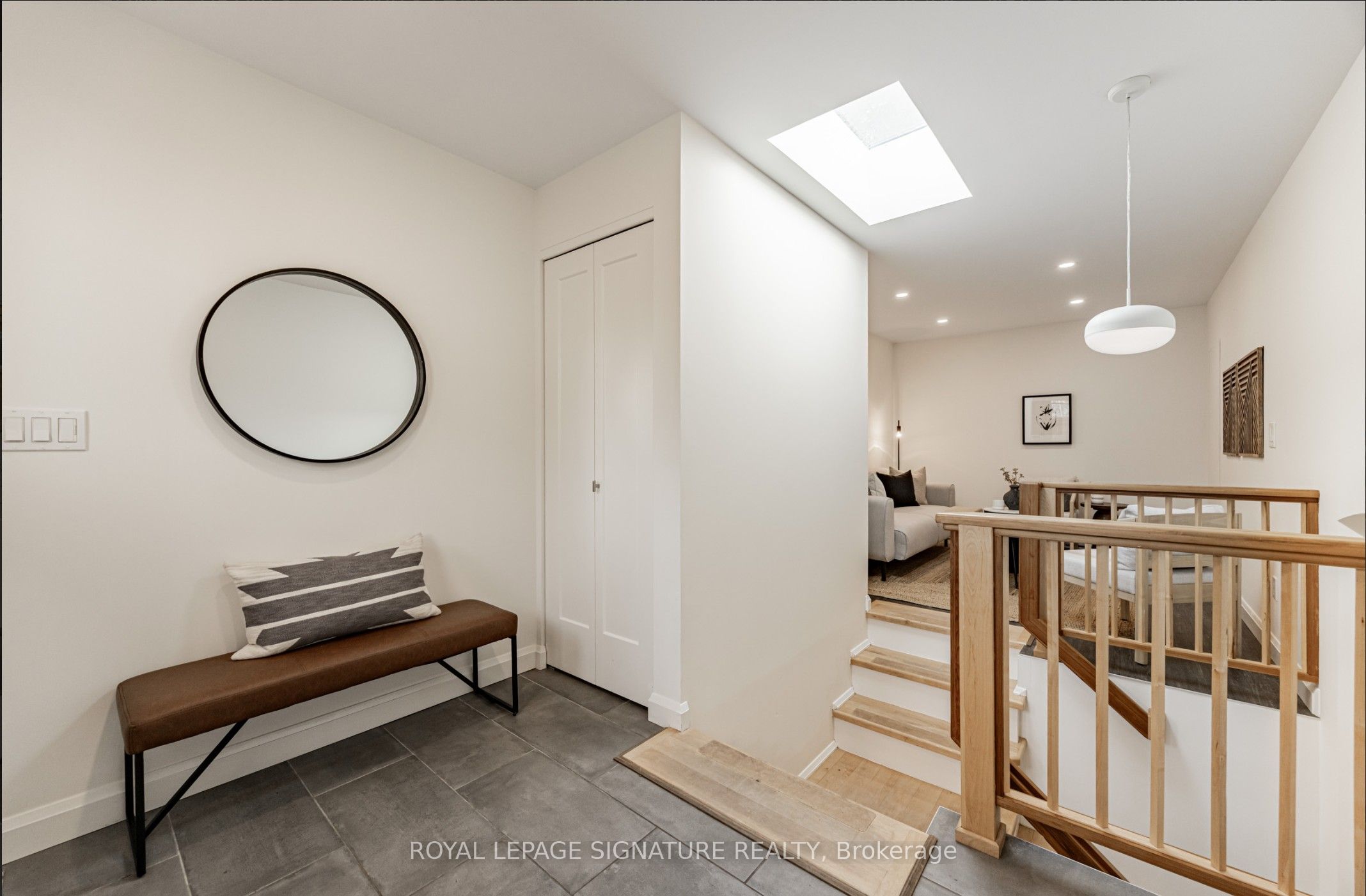 54 Pasadena Gardens B, Toronto, ON M6S 4R5 photo 3
