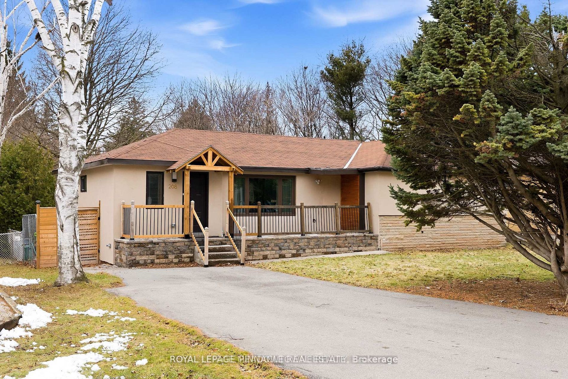 208 Glen Oak Drive, Oakville, ON L6K 2J2 photo 2