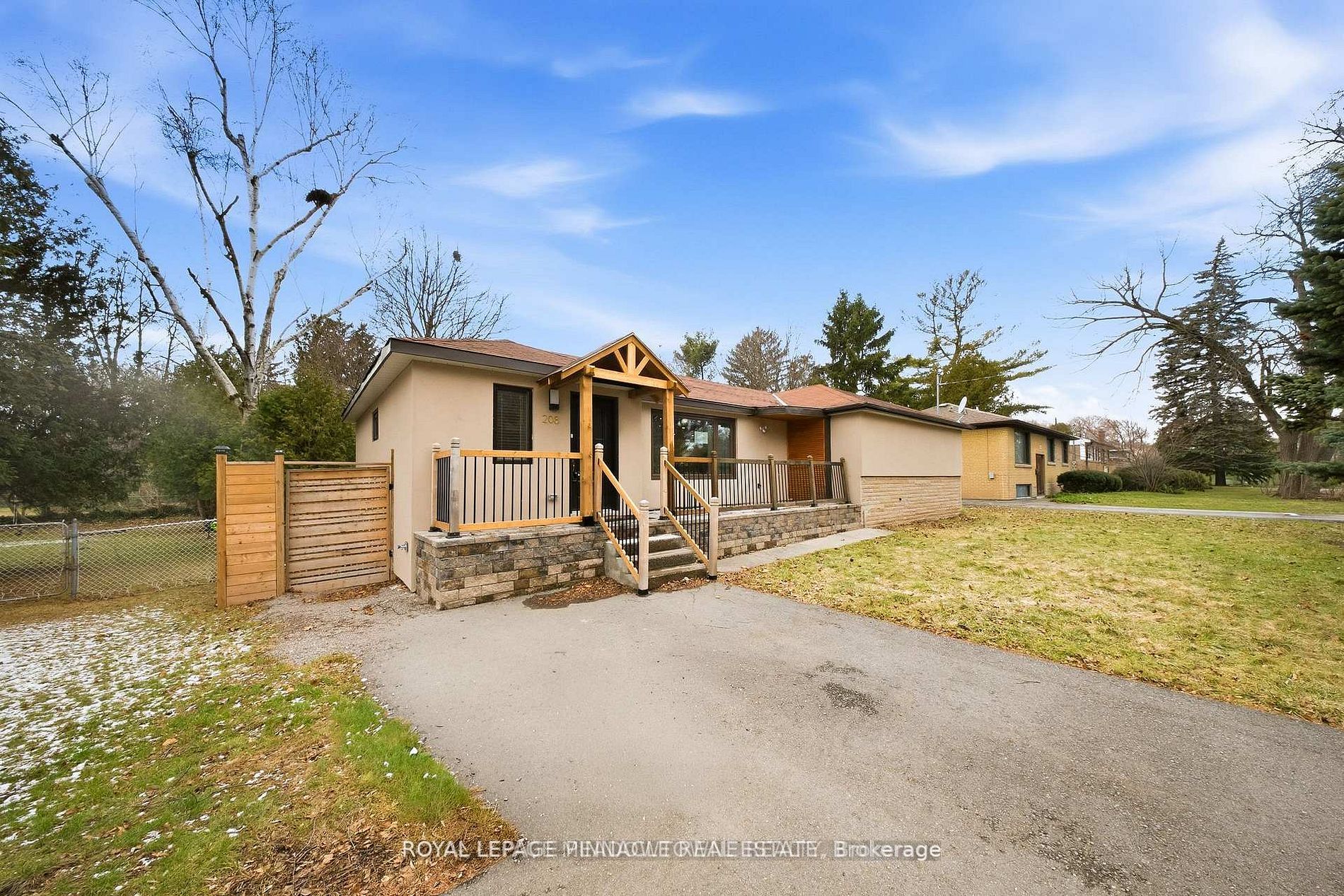 208 Glen Oak Drive, Oakville, ON L6K 2J2 photo 4