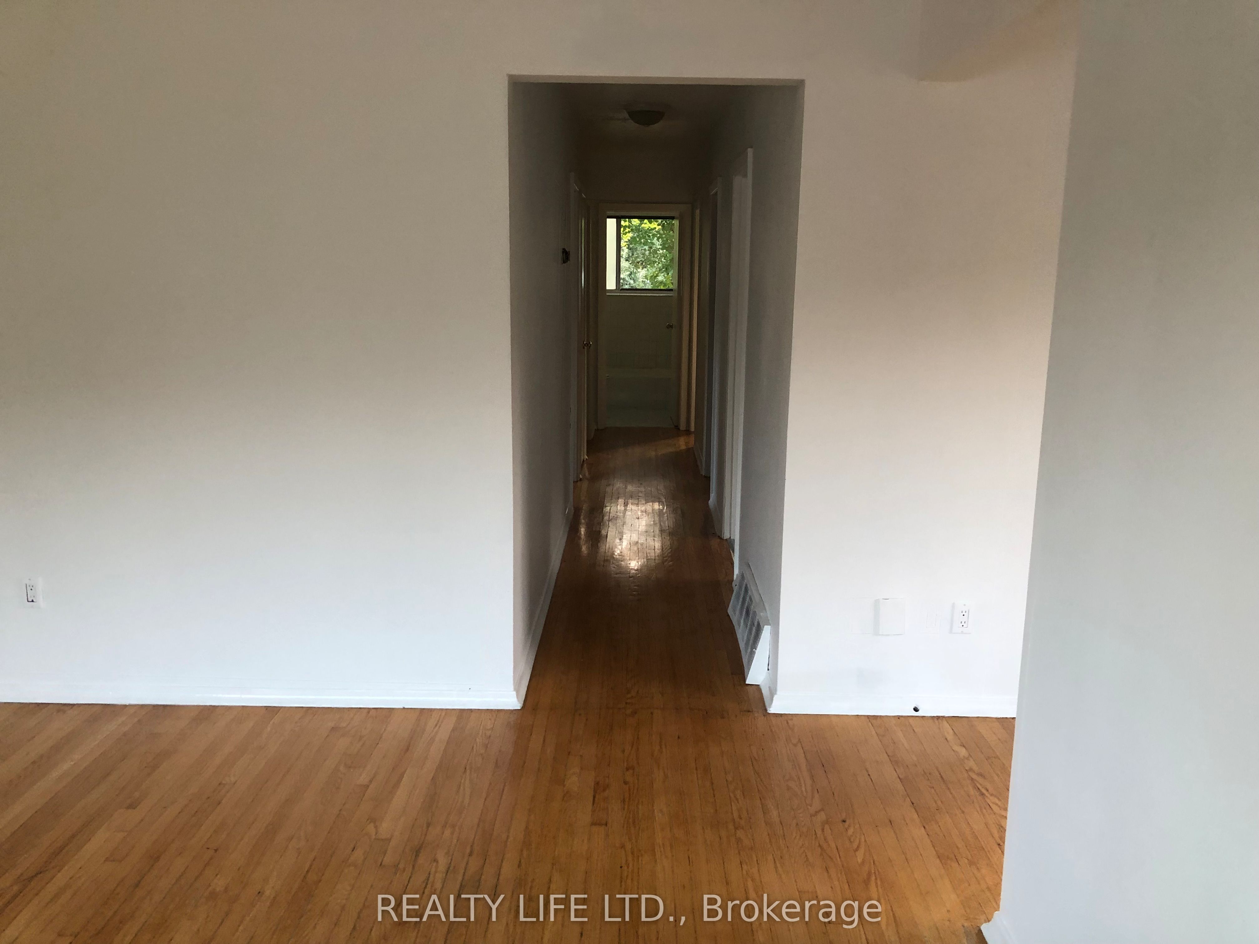 54 Garside Crescent, Toronto, ON M6M 2Z6 photo 5