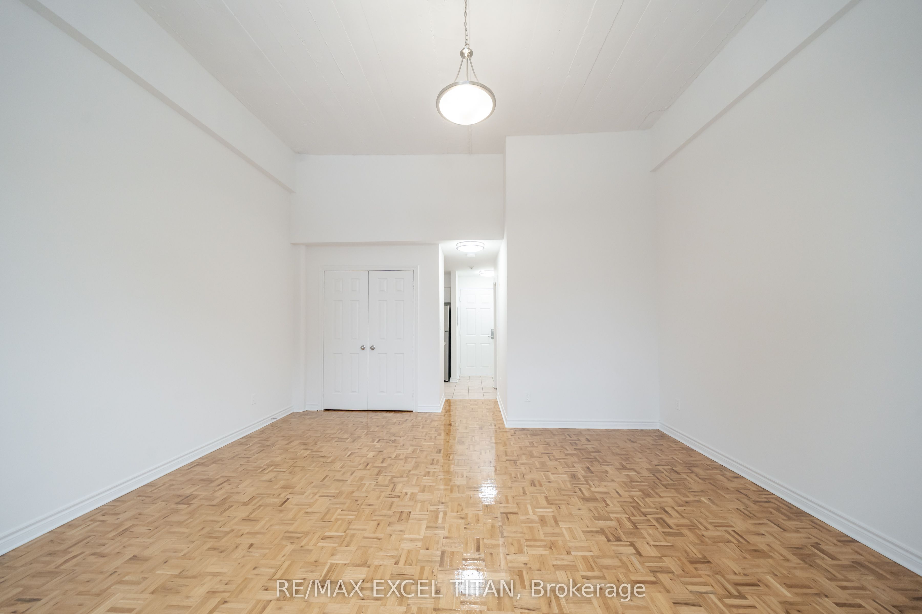 1401 Dupont Street 115, Toronto, ON M6H 4J7 photo 4