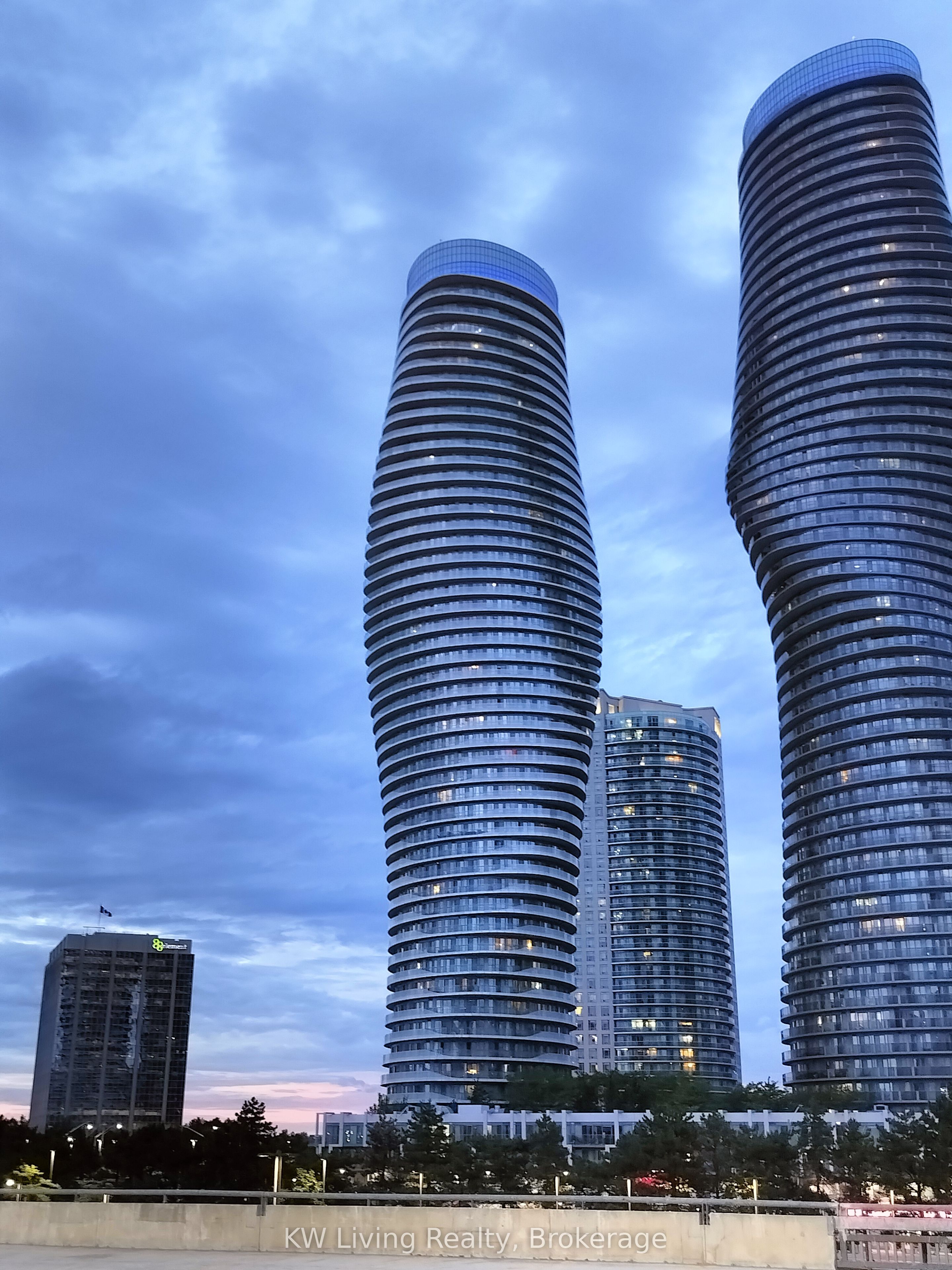 50 Absolute Avenue 2607, Mississauga, ON L4Z 0A8