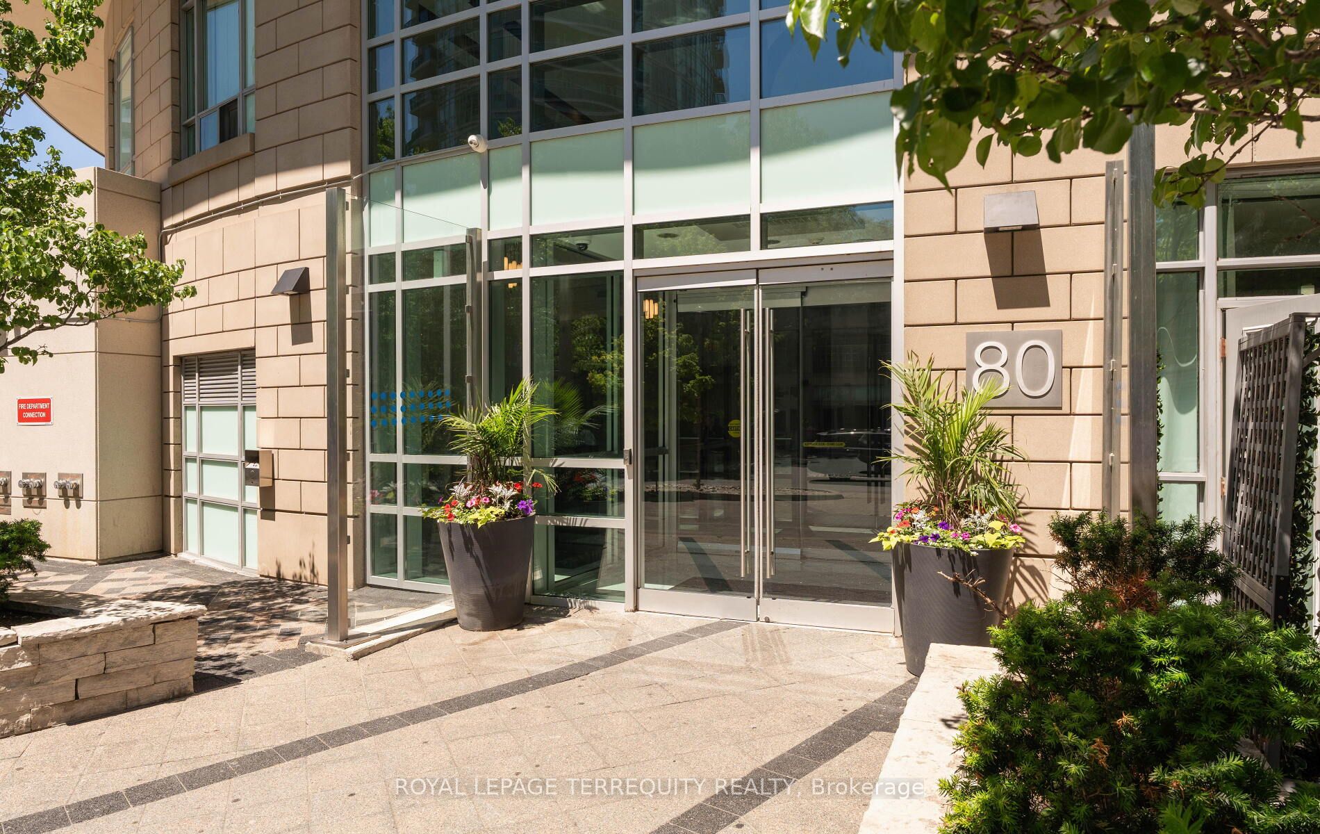 80 Absolute Avenue 406, Mississauga, ON L4Z 0A5 photo 3
