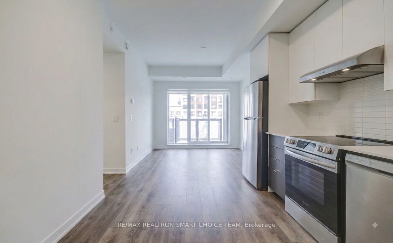 165 Canon Jackson Drive 311, Toronto, ON M6M 0C4 photo 3
