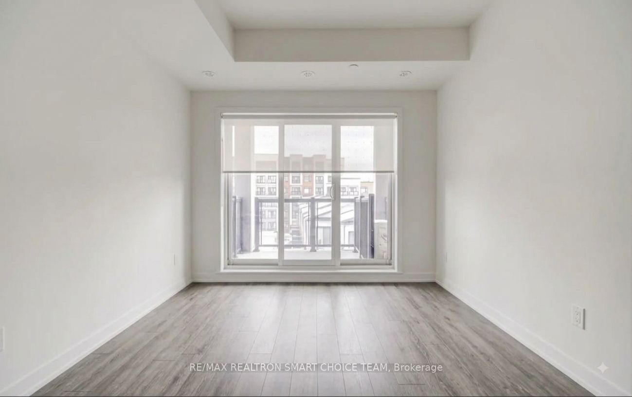 165 Canon Jackson Drive 311, Toronto, ON M6M 0C4 photo 4