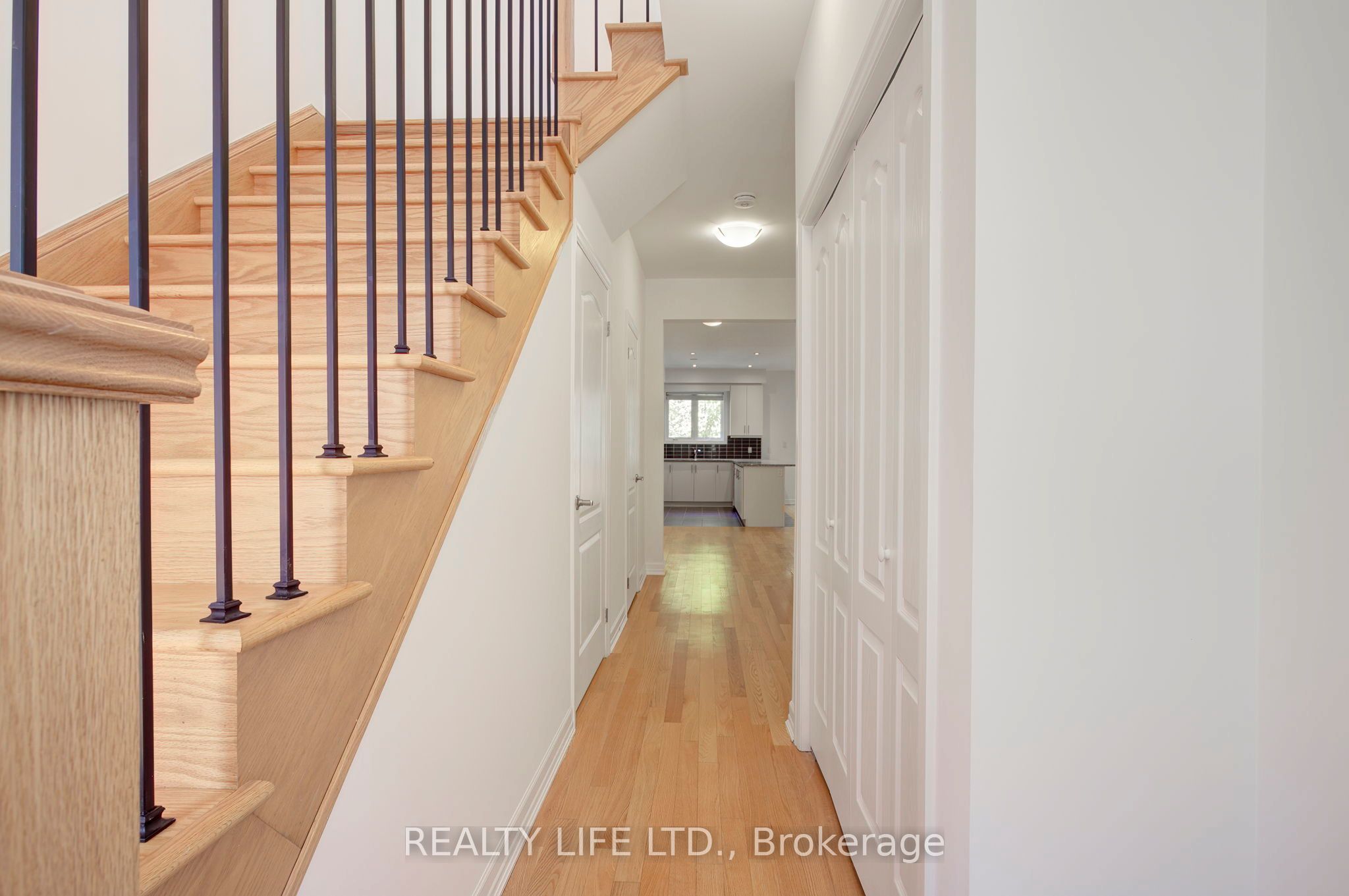 1209 Owls Head Road, Mississauga, ON L5E 0A6 photo 5