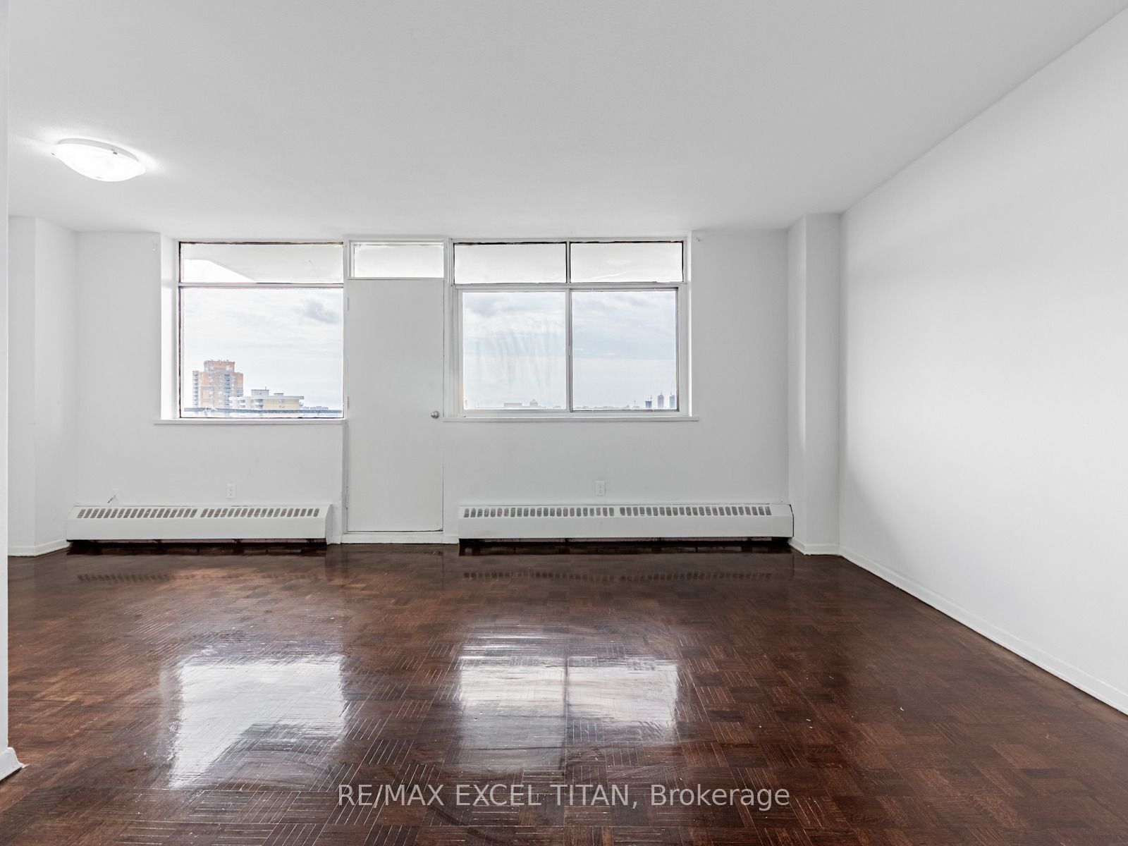 2255 Weston Road 802, Toronto, ON M9N 1Y5 photo 3