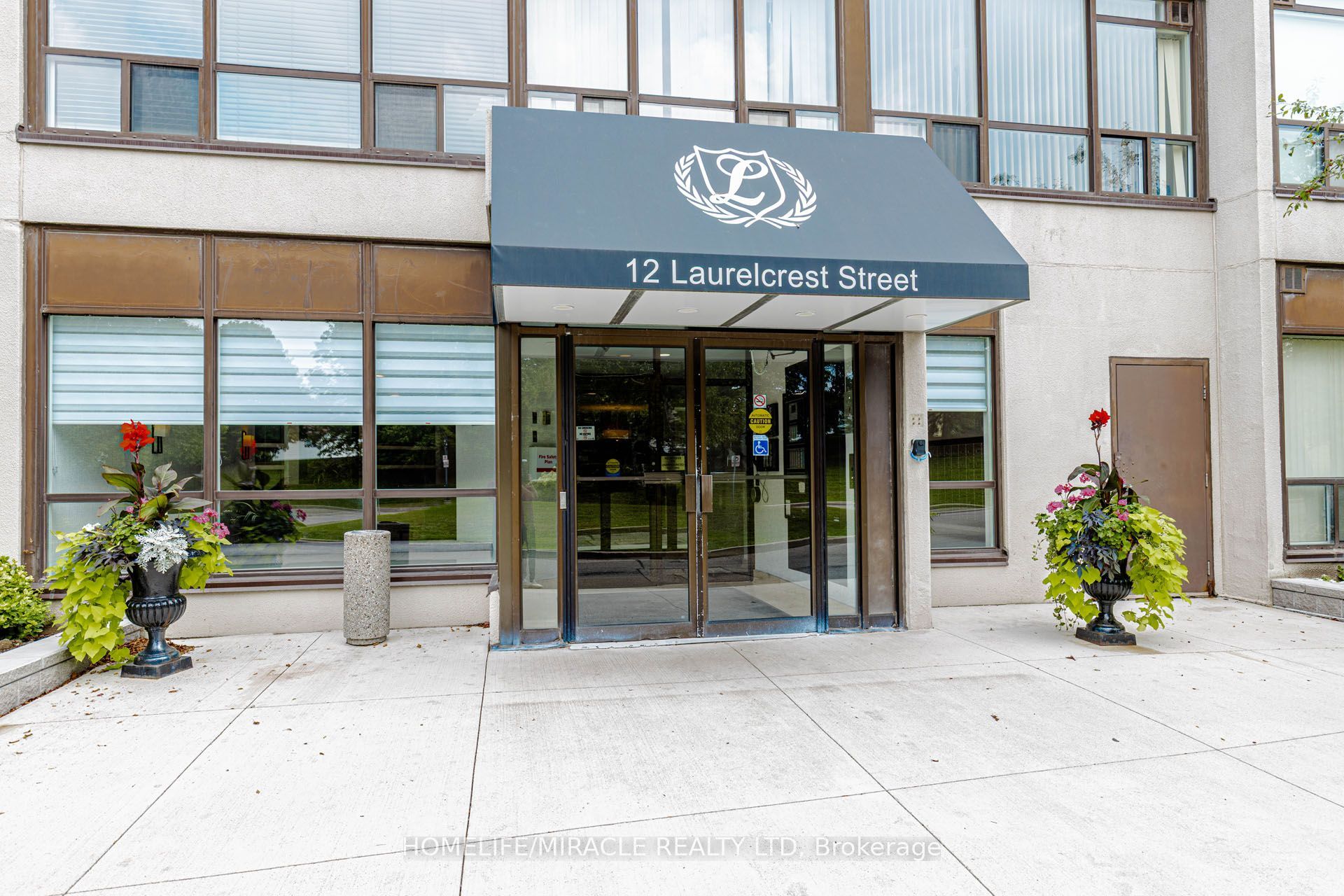 12 Laurelcrest Street 804, Brampton, ON L6S 5Y4 photo 2