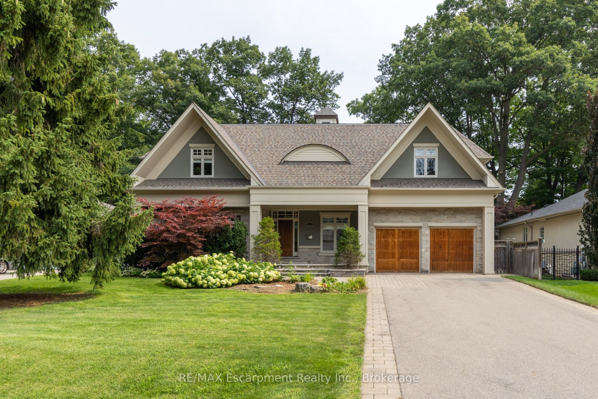 411 WEDGEWOOD Drive, Oakville, ON L6J 4S3 photo 2