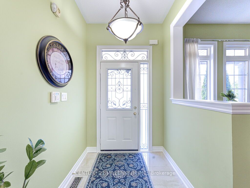 34 Lexington Road, Brampton, ON L6P 2B6 photo 2