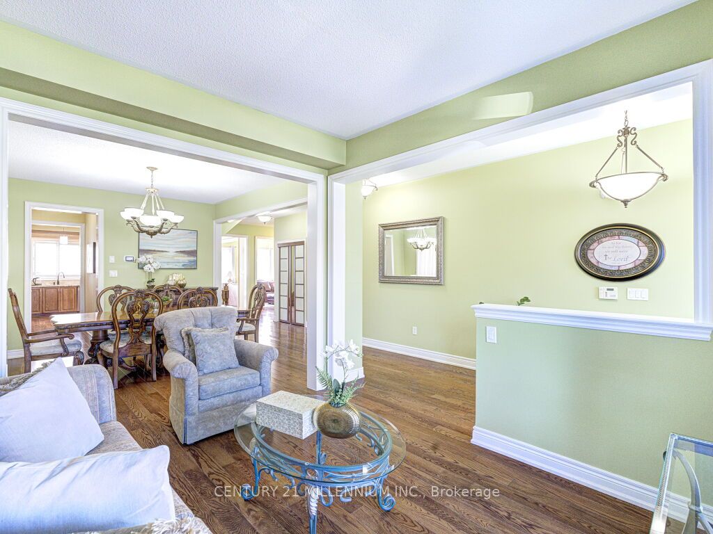 34 Lexington Road, Brampton, ON L6P 2B6 photo 3