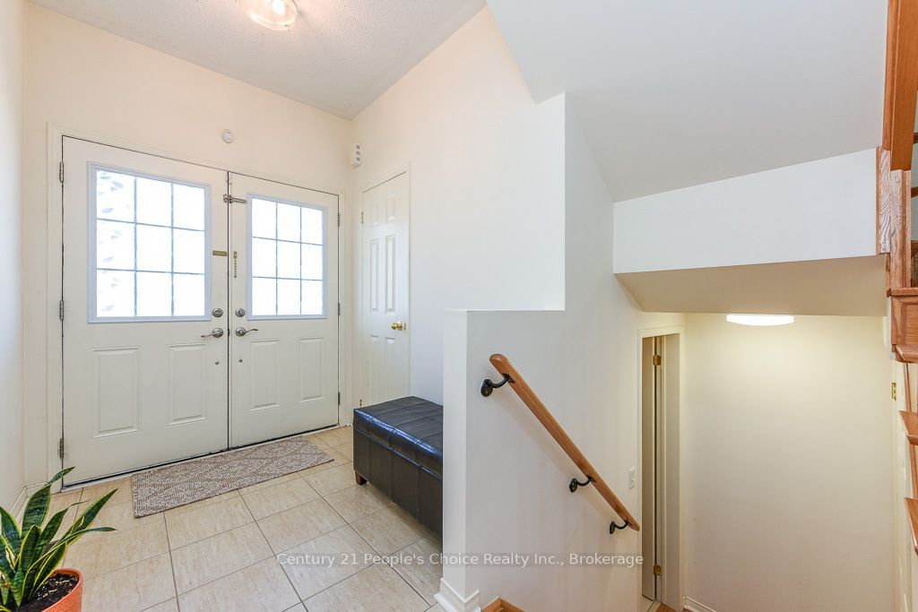 270 Brussels Avenue, Brampton, ON L6Z 0G3 photo 3