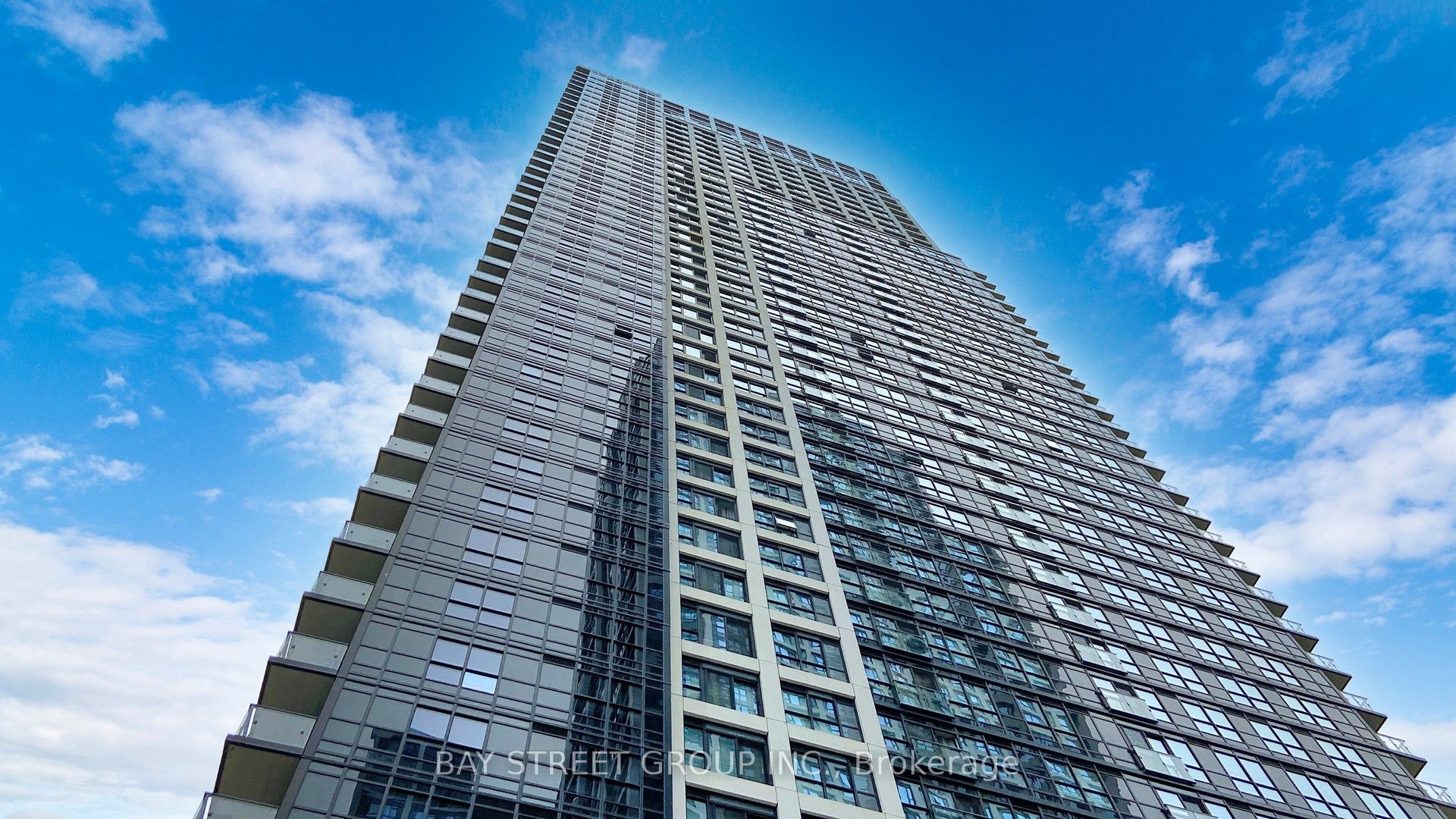 5 Mabelle Avenue 4032, Toronto, ON M9A 0C8