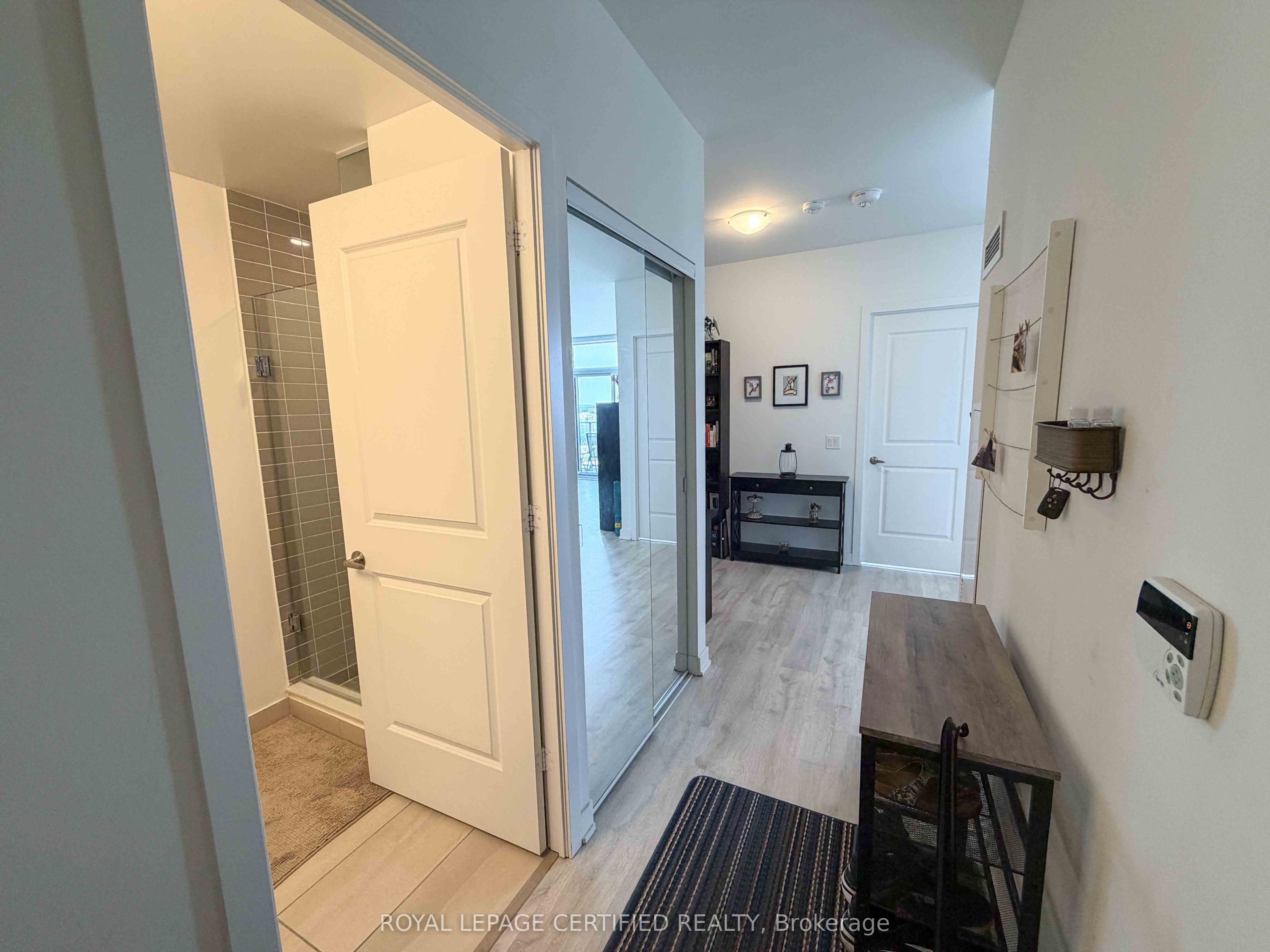 4677 Glen Erin Drive PH02, Mississauga, ON L5M 2E3 photo 2