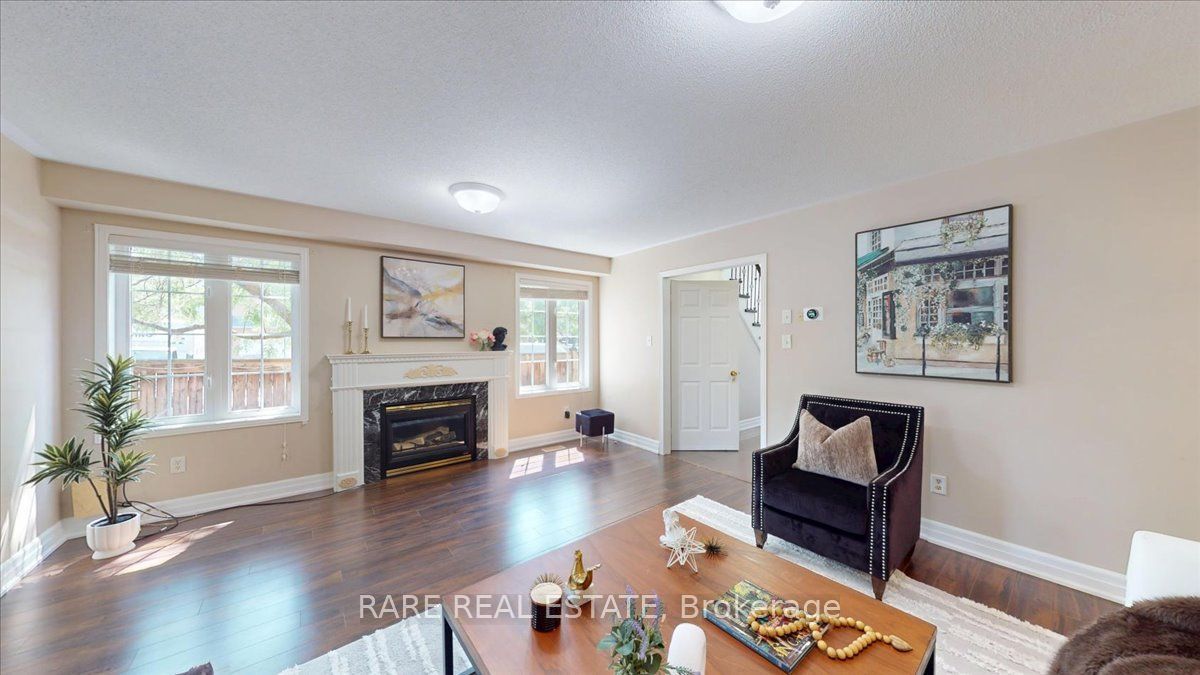 1825 Hobson Drive, Burlington, ON L7L 6P9 photo 4