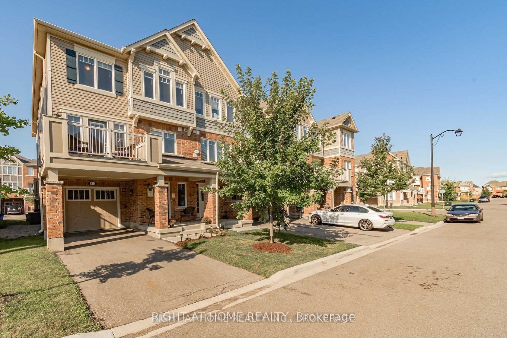 1631 Leblanc Court, Milton, ON L5S 1V6 photo 2